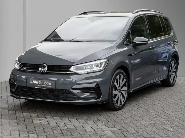 Volkswagen Touran view 4