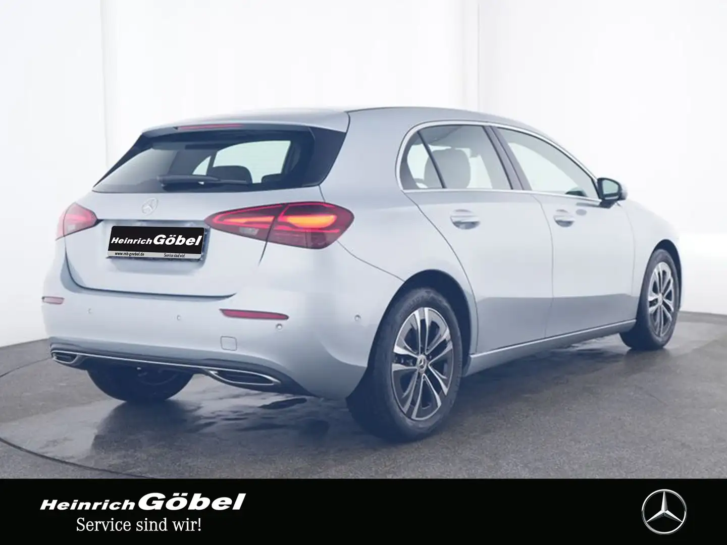 Mercedes-Benz A 180 PROGRESSIVE+AHK+STANDHZ+LED+KAMERA+CARPLAY Argent - 2