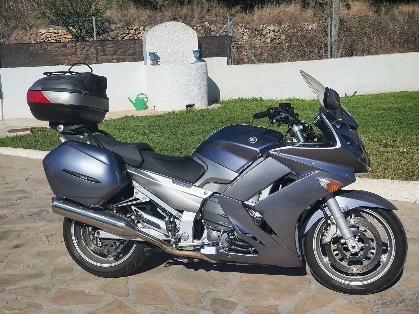 Yamaha FJR 1300 ABS Plateado - 1