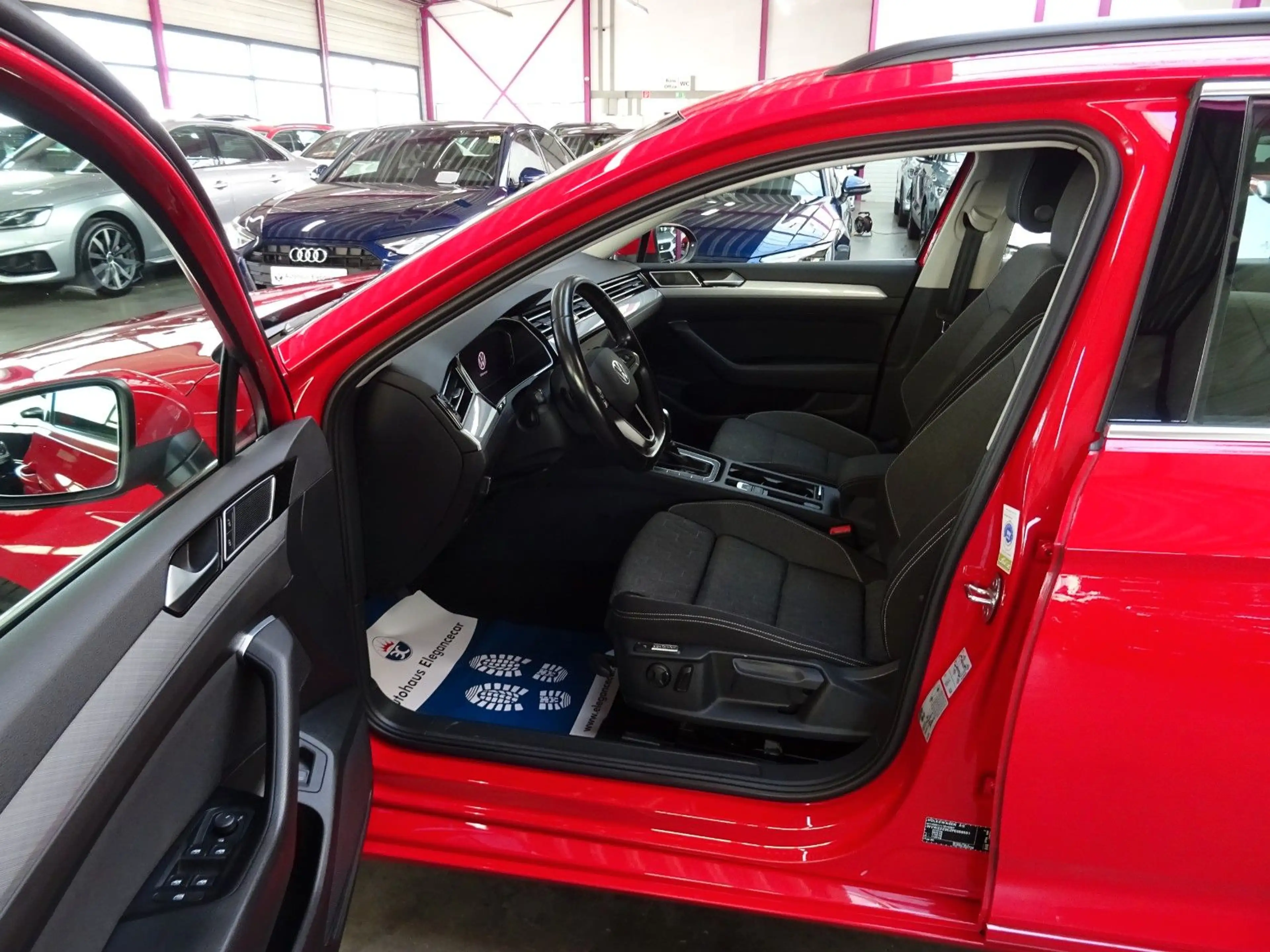 Volkswagen Passat Variant PASSAT 2.0 TDI CL.*DIGITAL*AHK*ACC*CAM*MASSAGE* — photo 8