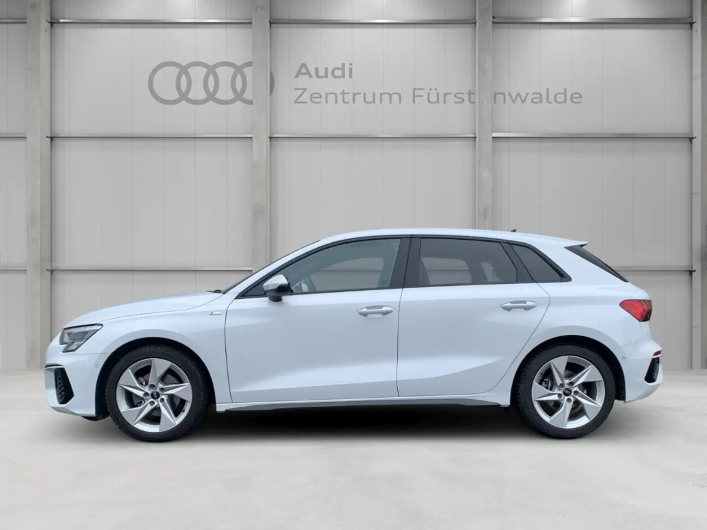 Audi A3 Sportback 35 TFSI S tronic S line Navi Digitales C Alb - 2