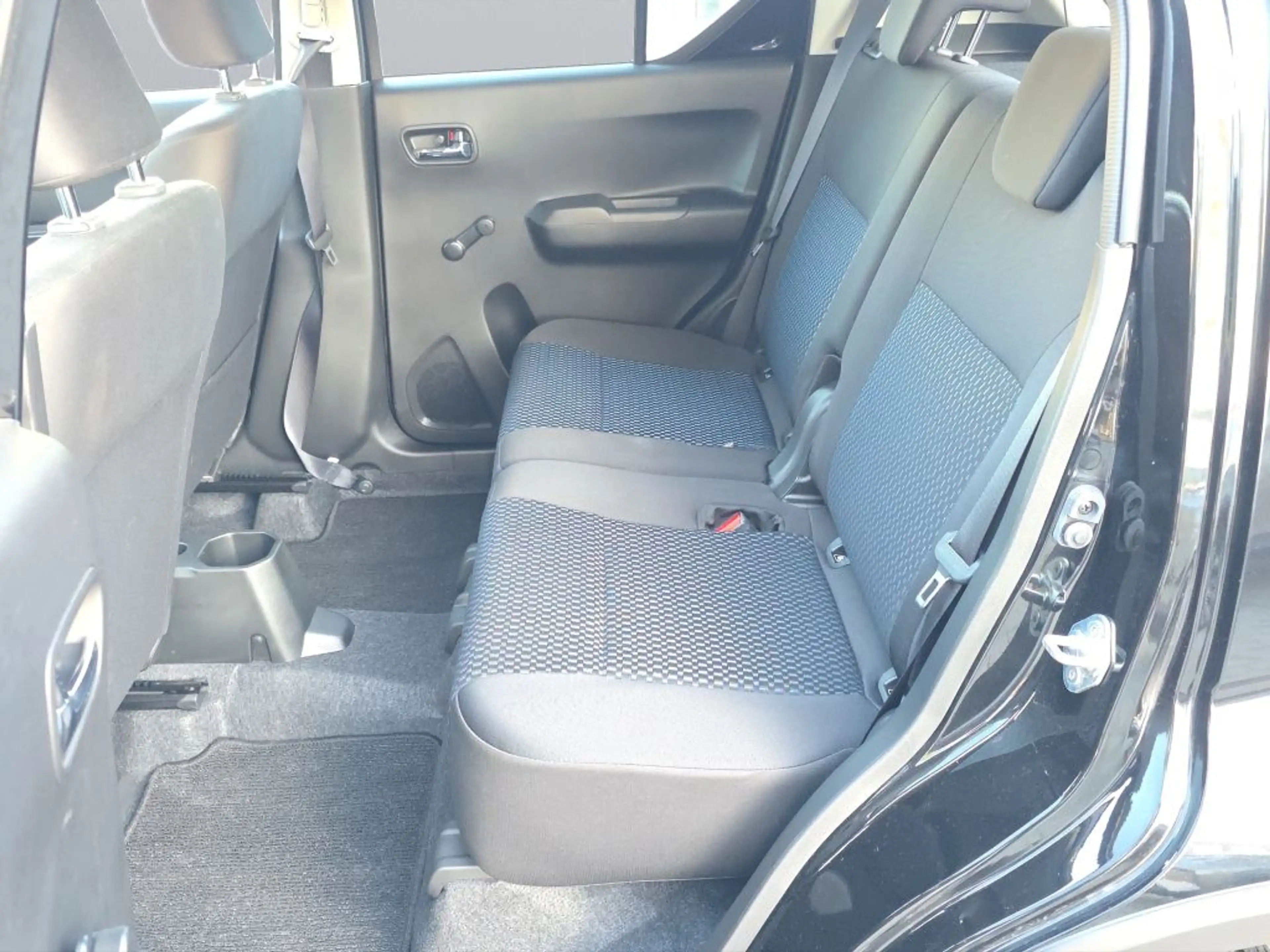 Suzuki Ignis 1.2 Dualjet Hybrid Comfort — photo 18