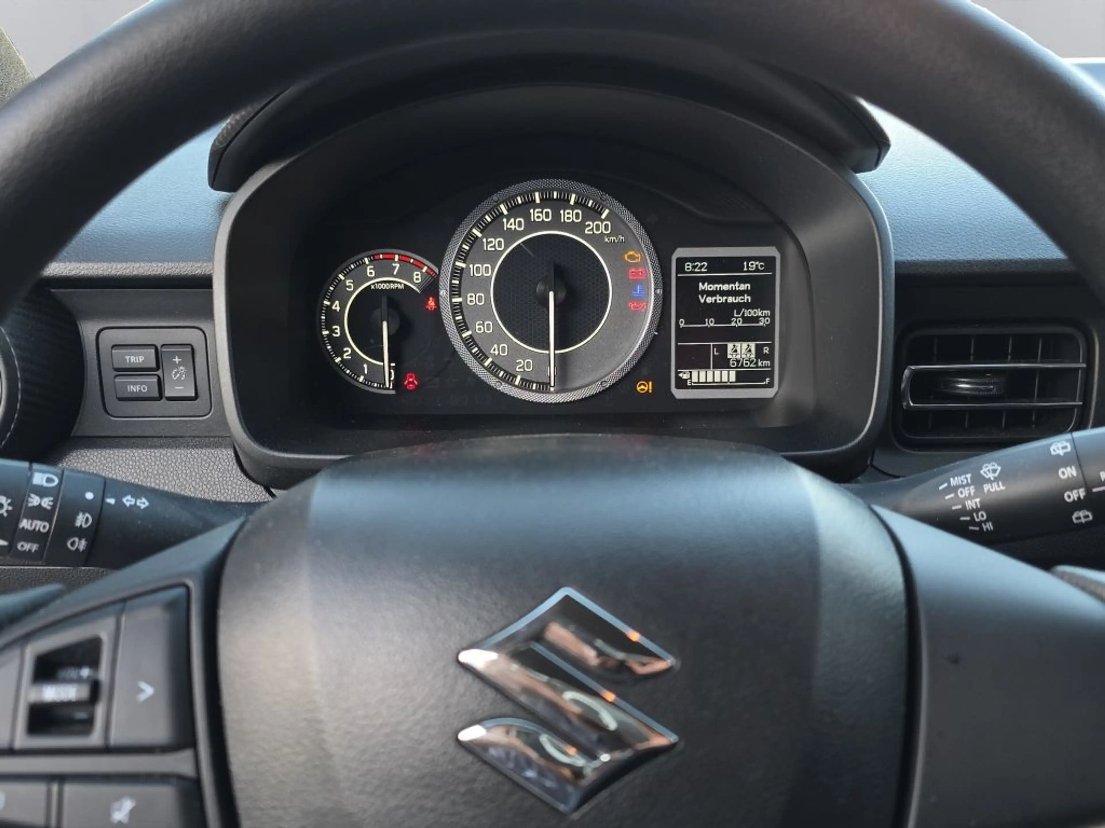 Suzuki Ignis 1.2 Dualjet Hybrid Comfort — photo 15