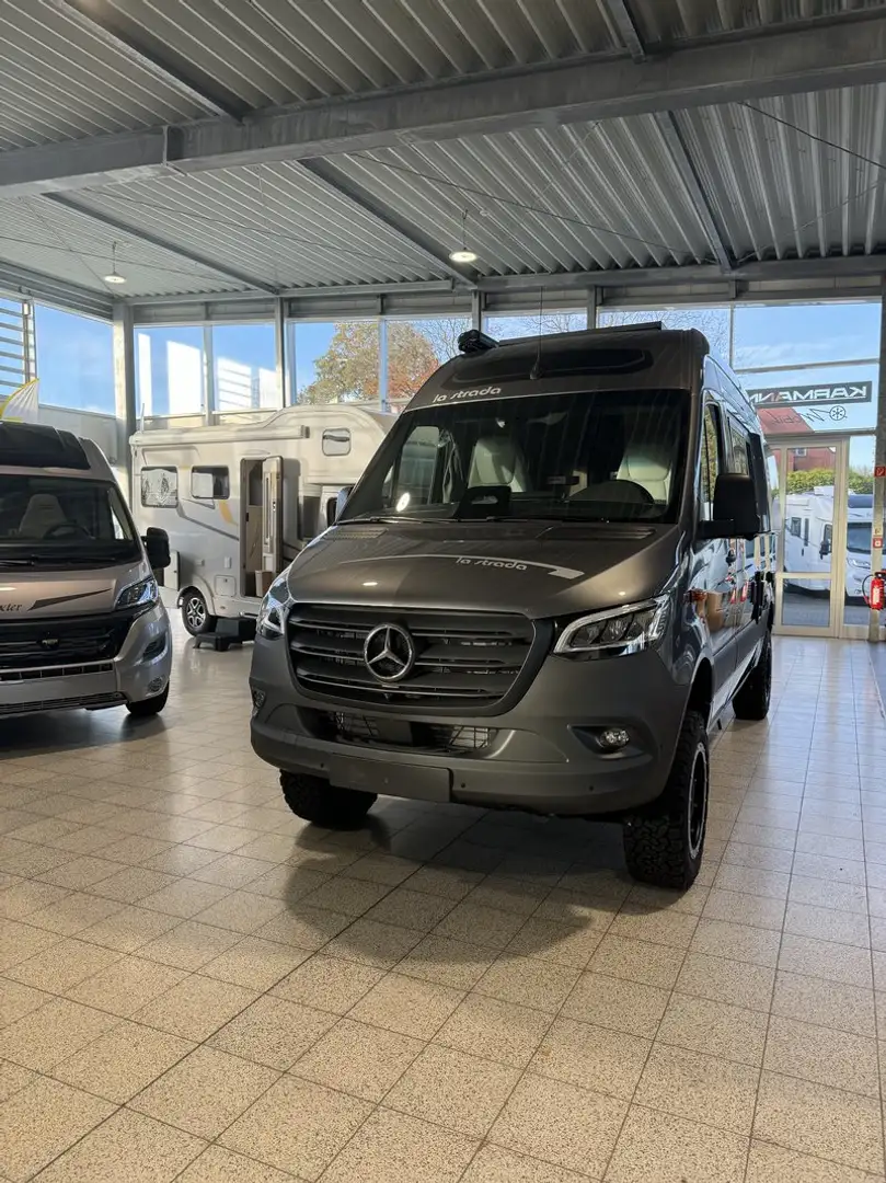La Strada Kastenwagen Regent S 4x4 Grau - 2
