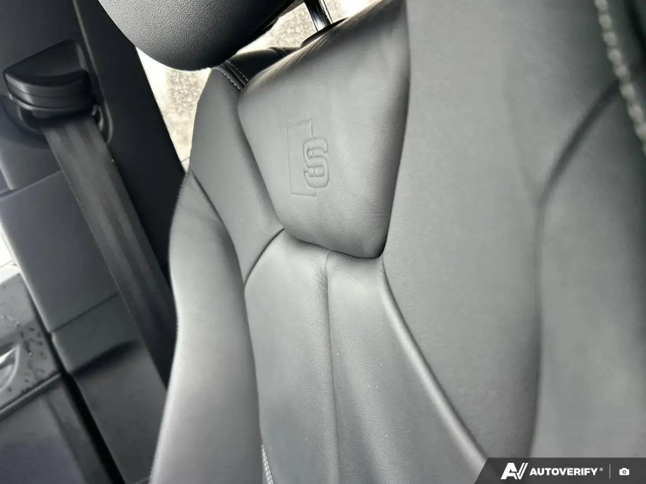 Audi Q3 снимка Audi Q3