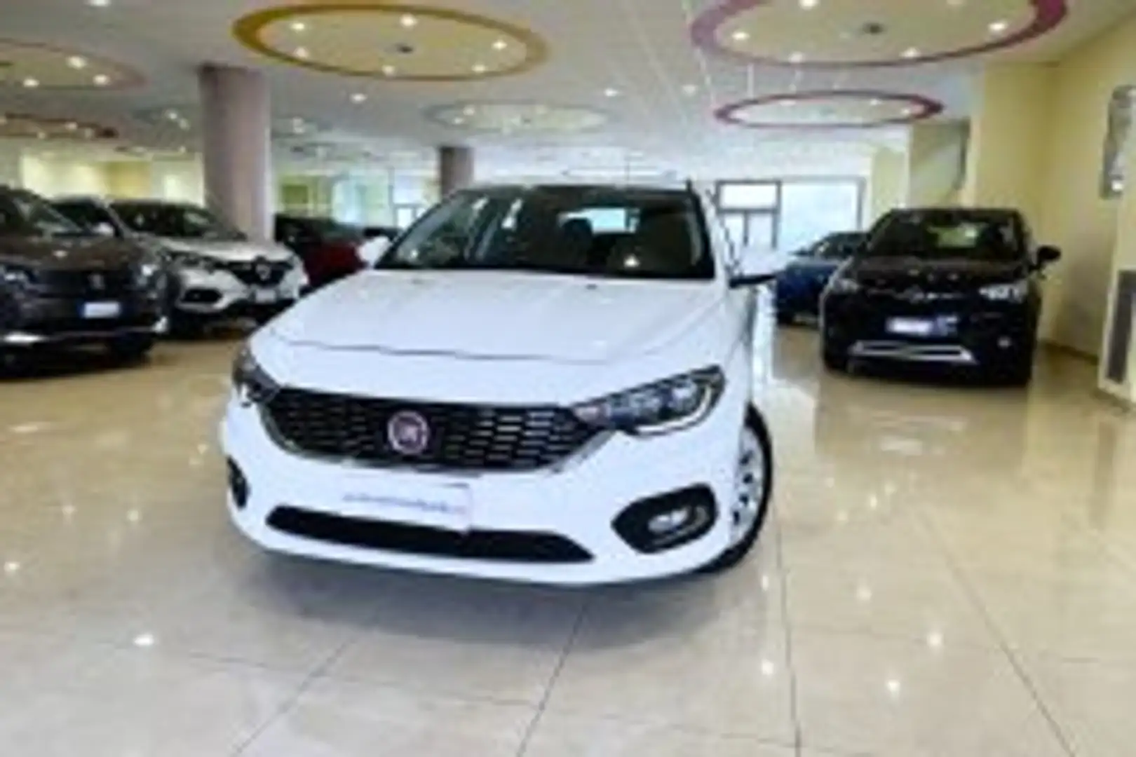 Fiat Tipo Tipo 4p 1.6 mjt Easy 120cv my19 Bianco - 1