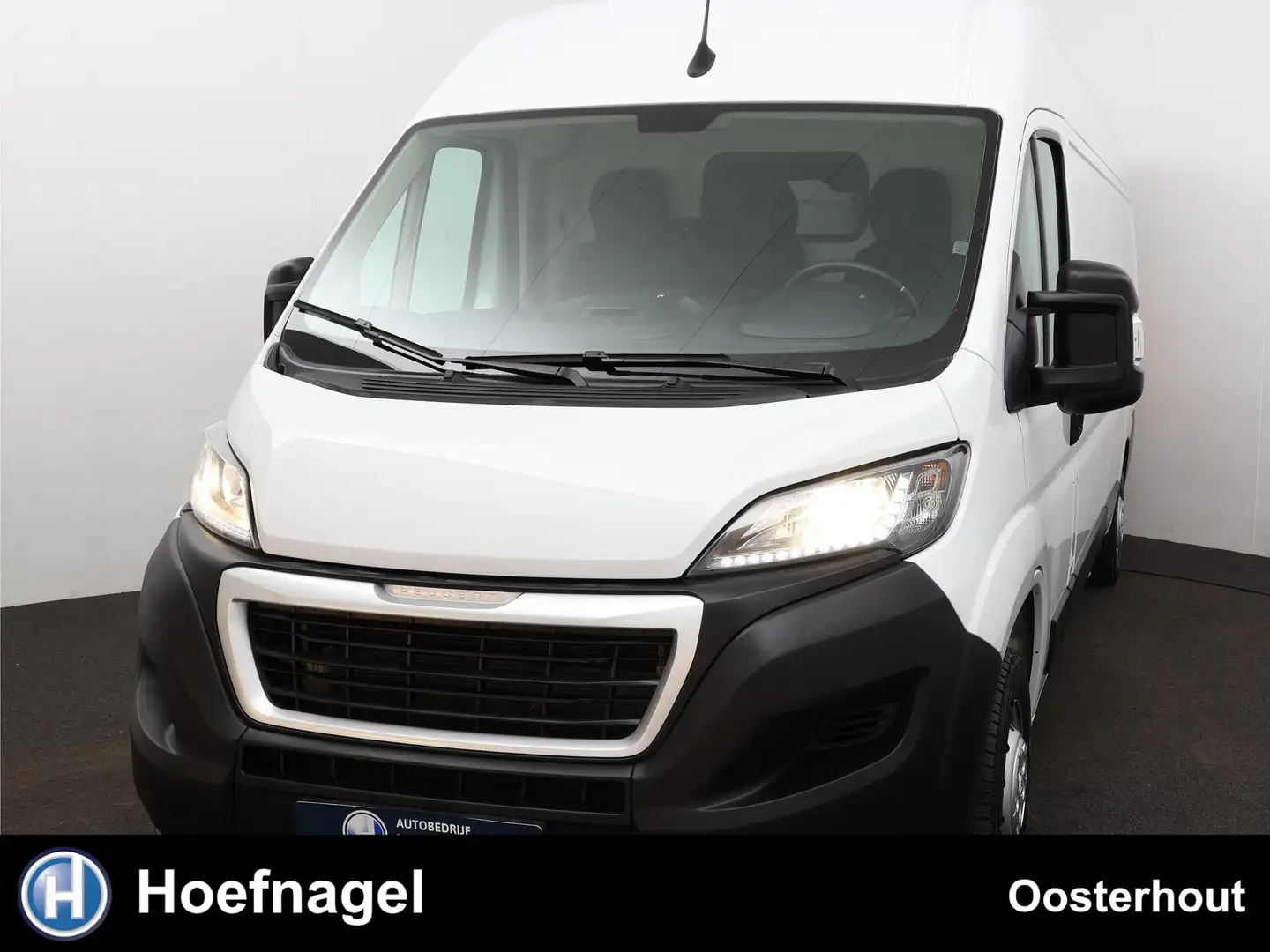 Peugeot Boxer 435 2.2 BlueHDi 140 L3H2 Zwaar Asphalt | Cruise co Wit - 1