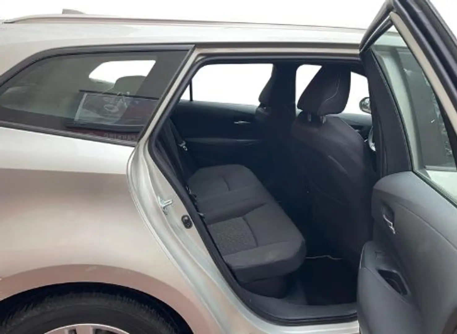 Toyota Corolla SPORT 1.8 HYBRID DYNAMIC E-CVT Business - 07/2021 70 616 KM Touring HYBRIDE Grijs - 2