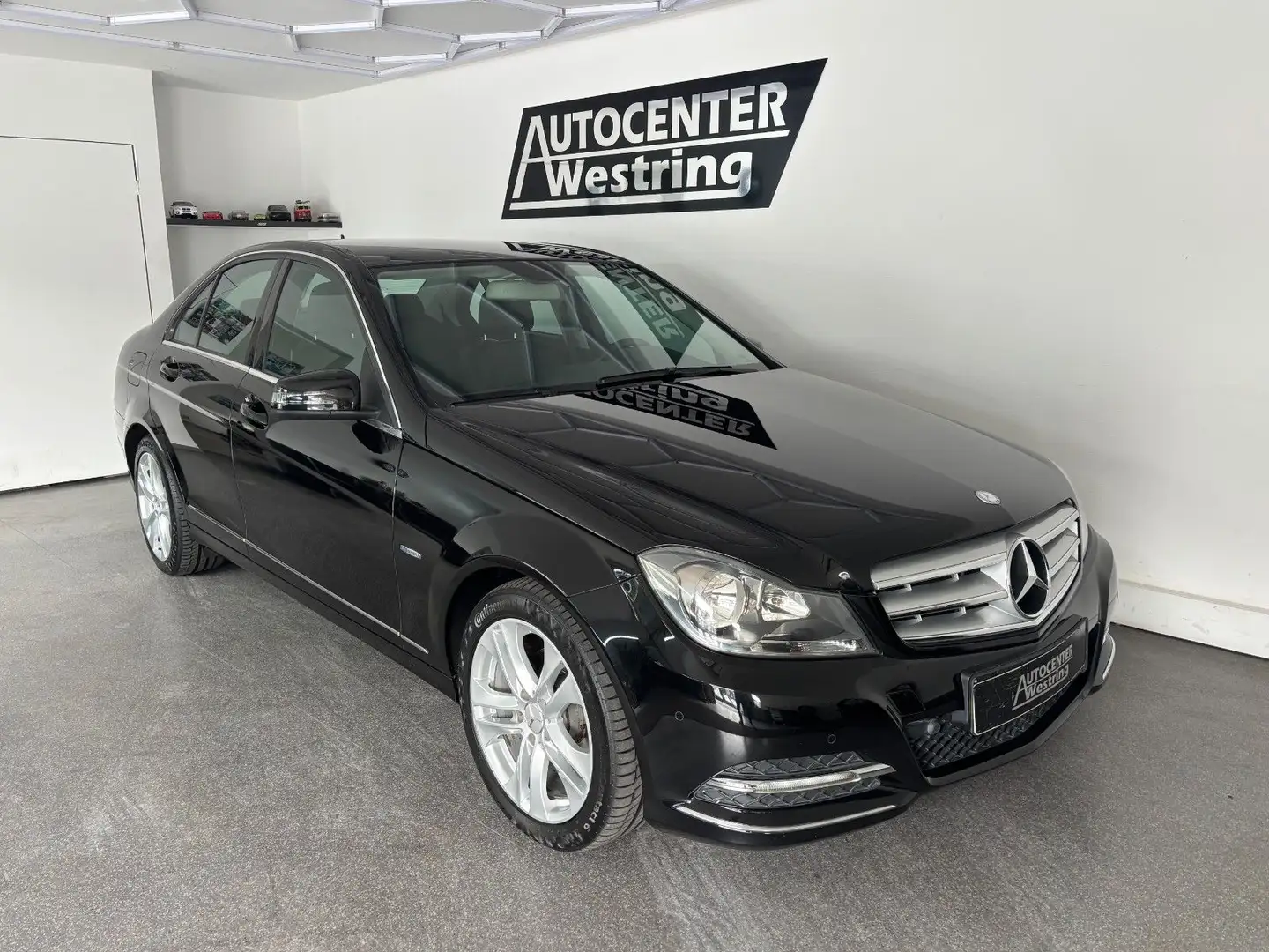 Mercedes-Benz C 180 CGI BlueEfficiency*Avantgarde*Navi*leder* Noir - 1