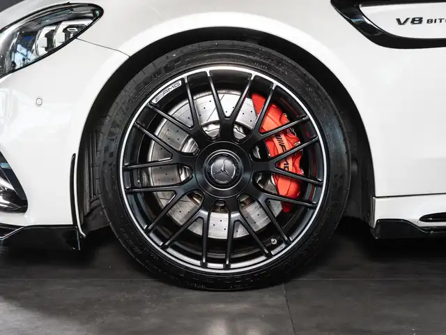 Mercedes-Benz C-Class view 4