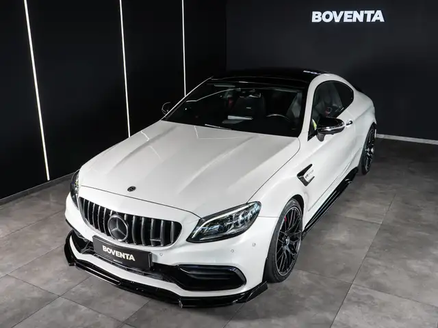 Mercedes-Benz C-Class view 3