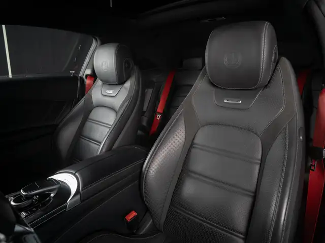 Mercedes-Benz C-Class view 12