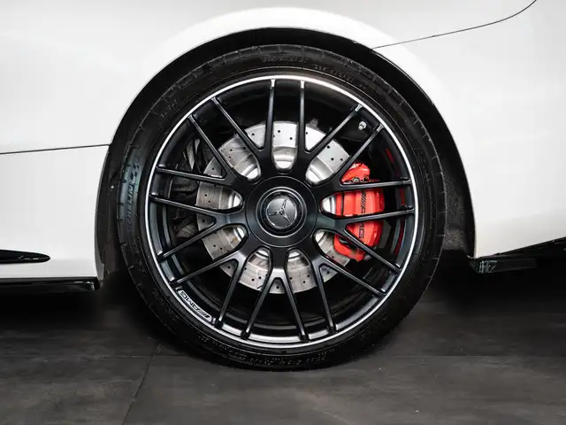 Mercedes-Benz C-Class view 6