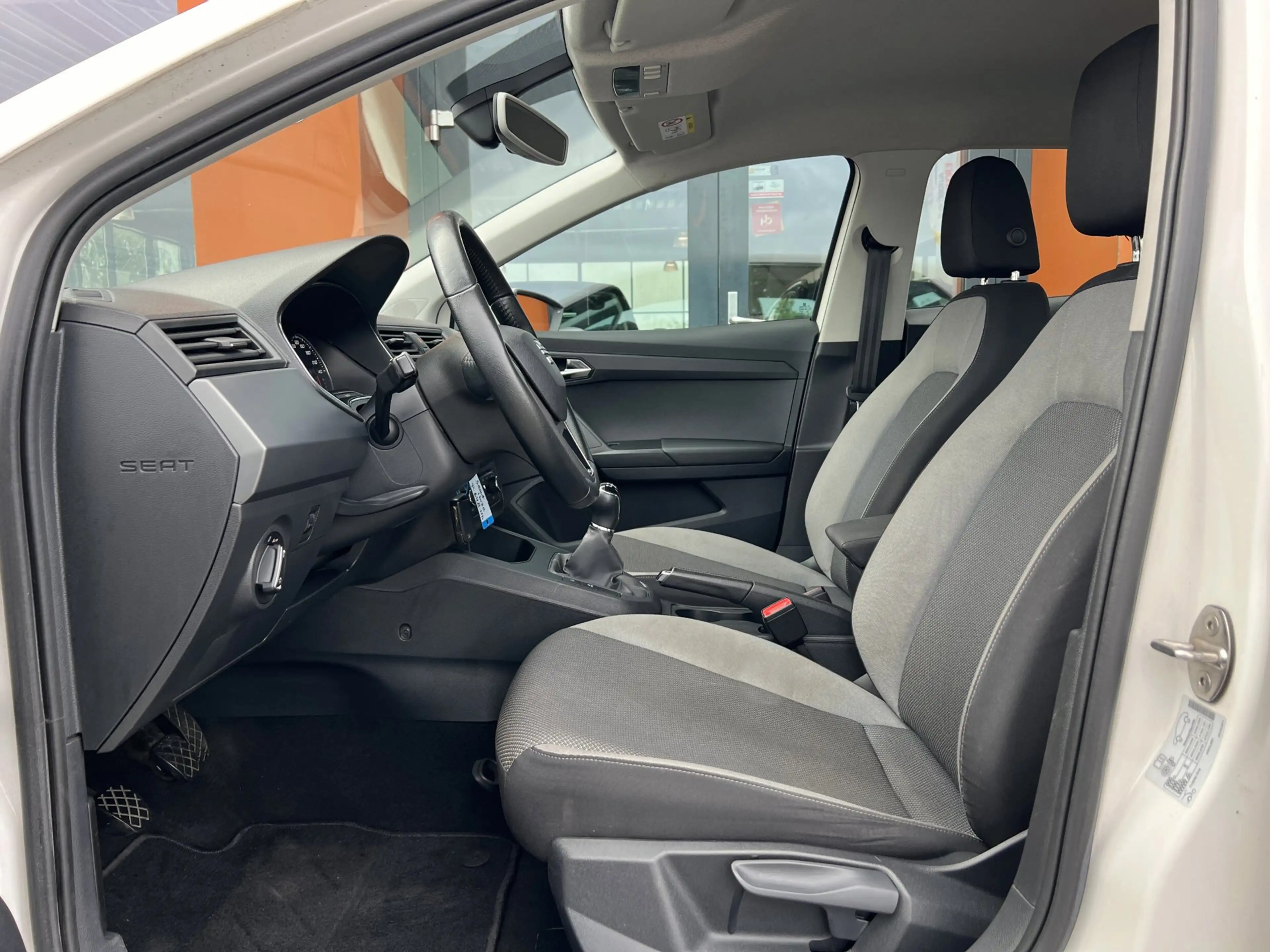 SEAT Ibiza 1.0TSI|PDC|Bluetooth|Climate|Isofix|APK 2027 — photo 4