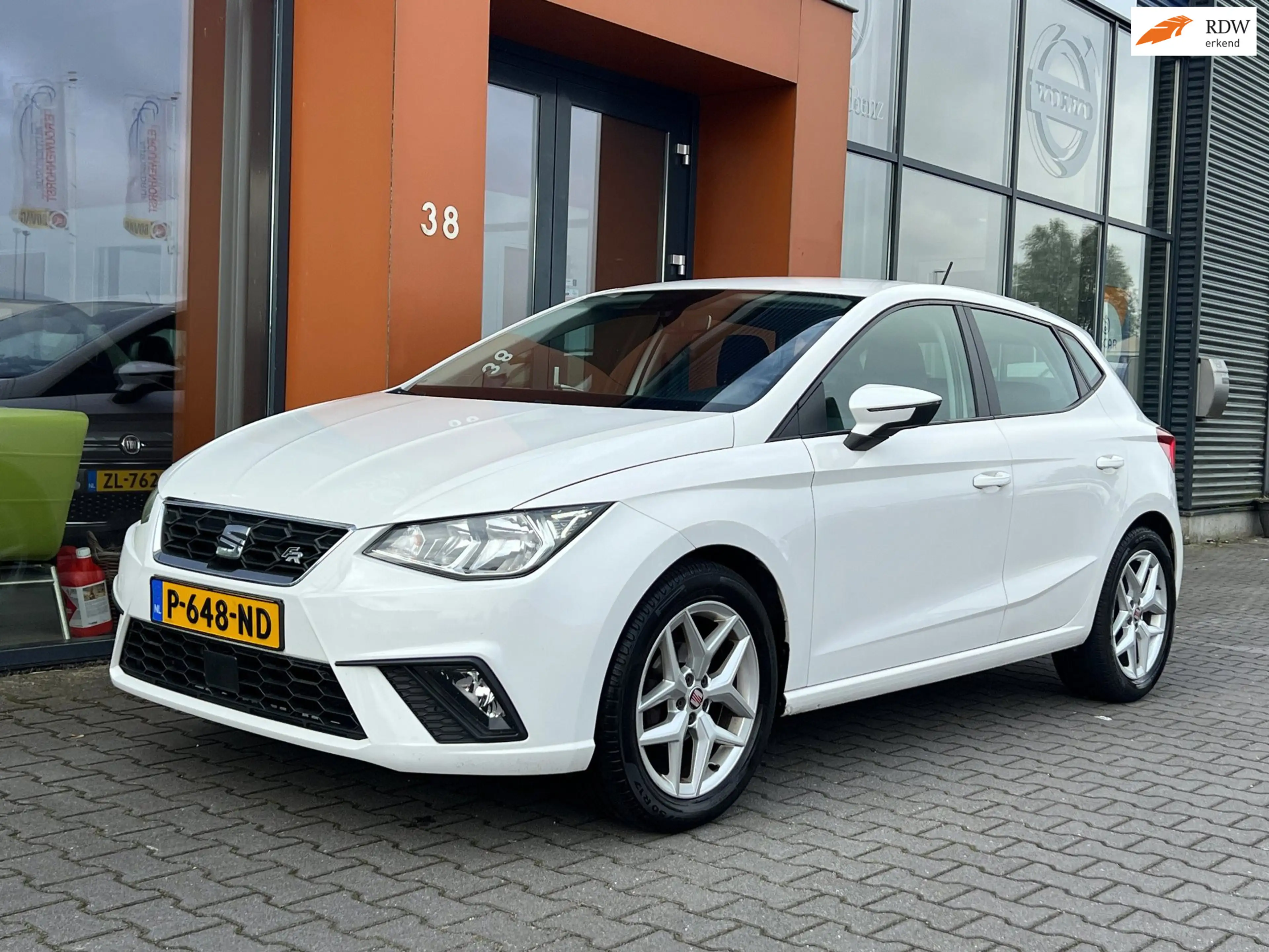 SEAT Ibiza 1.0TSI|PDC|Bluetooth|Climate|Isofix|APK 2027