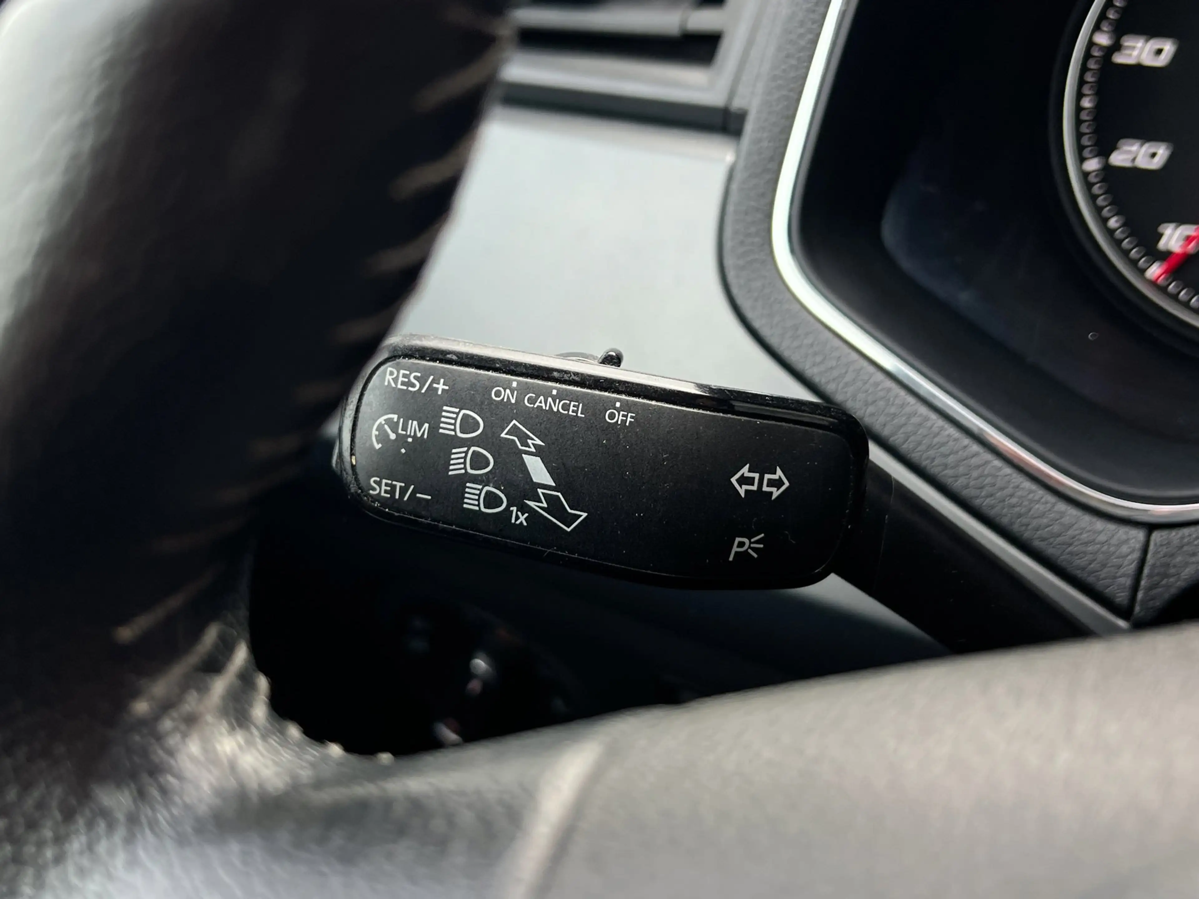 SEAT Ibiza 1.0TSI|PDC|Bluetooth|Climate|Isofix|APK 2027 — photo 19