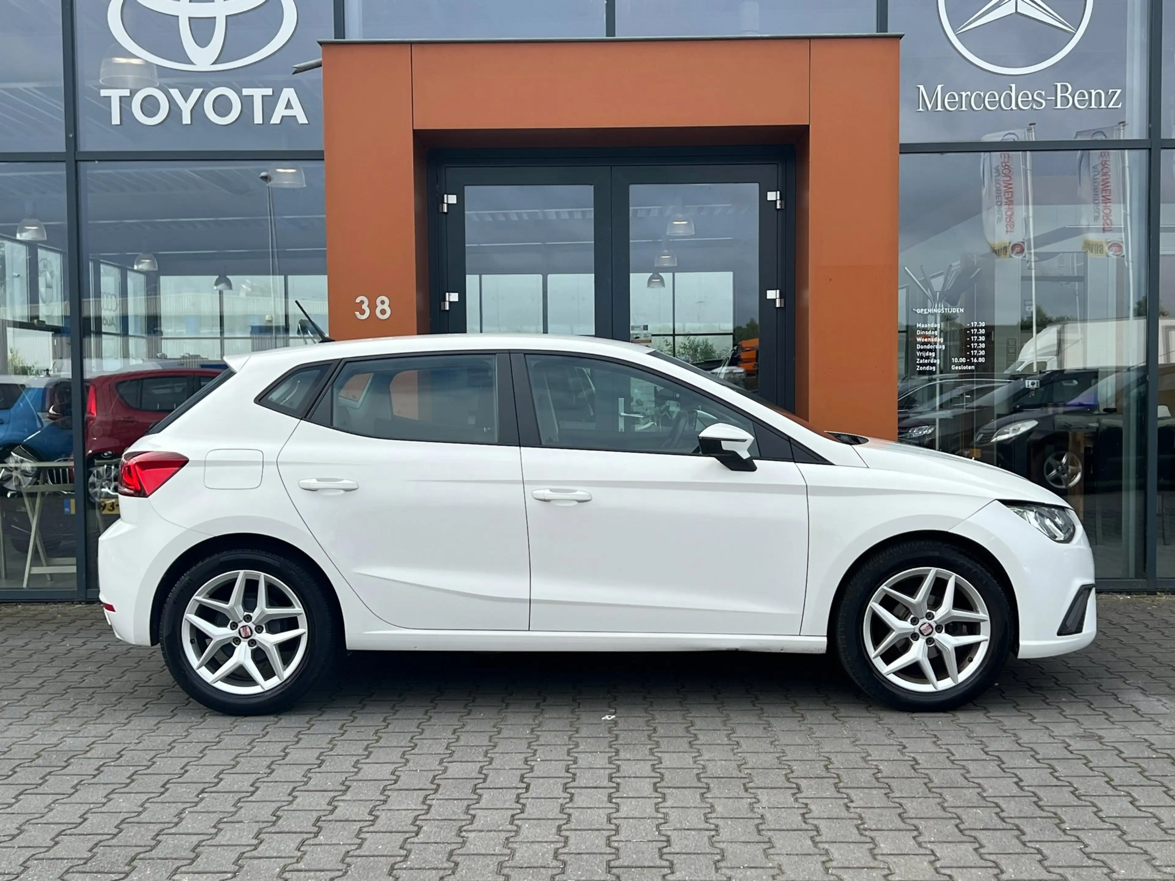 SEAT Ibiza 1.0TSI|PDC|Bluetooth|Climate|Isofix|APK 2027 — photo 7