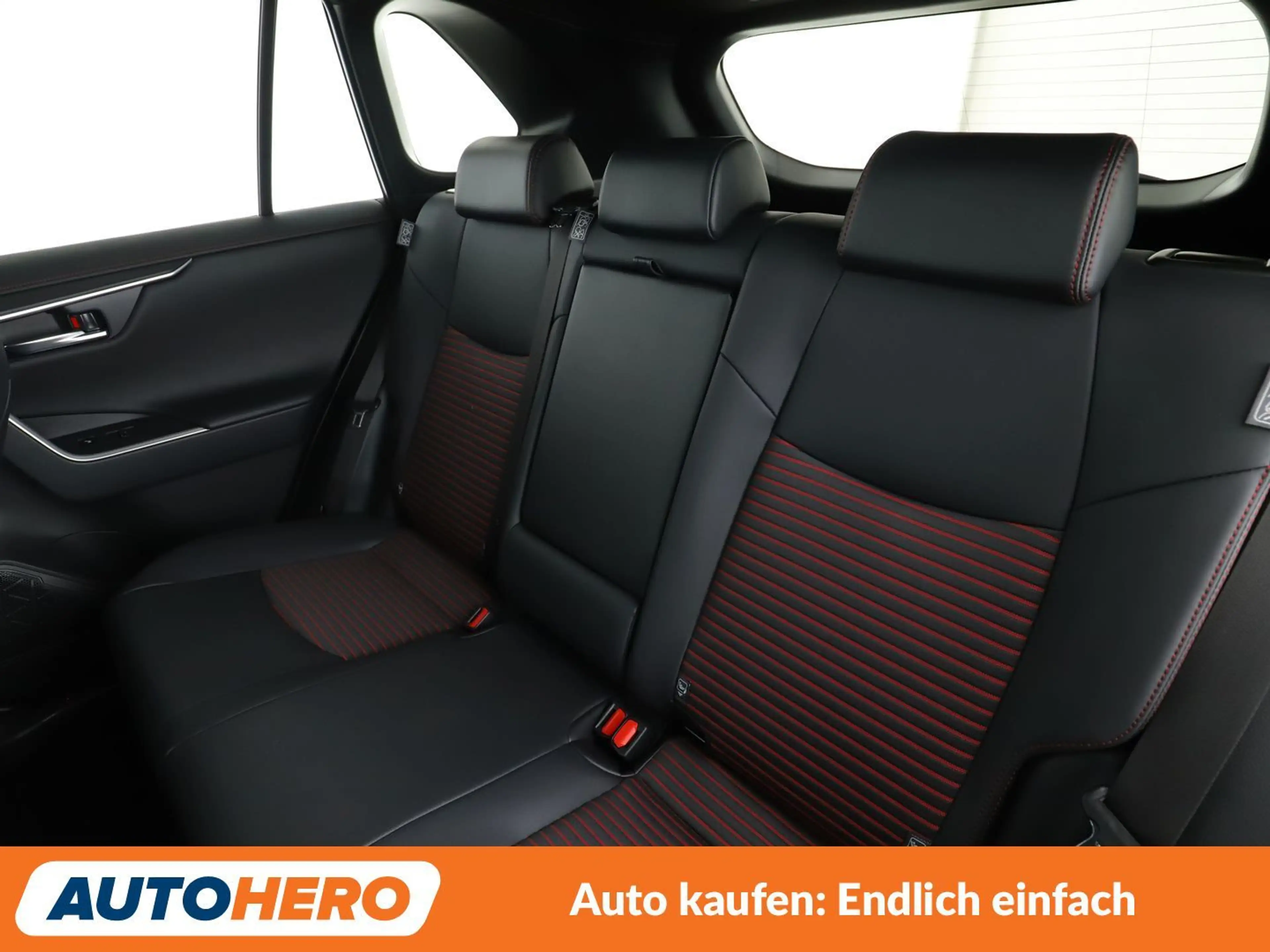 Suzuki Across 2.5 Plug-in Hybrid Comfort+ E-Four Aut.*LED*ACC* — photo 14