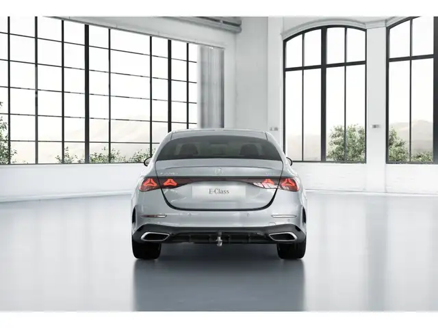 Mercedes-Benz E-Class view 6
