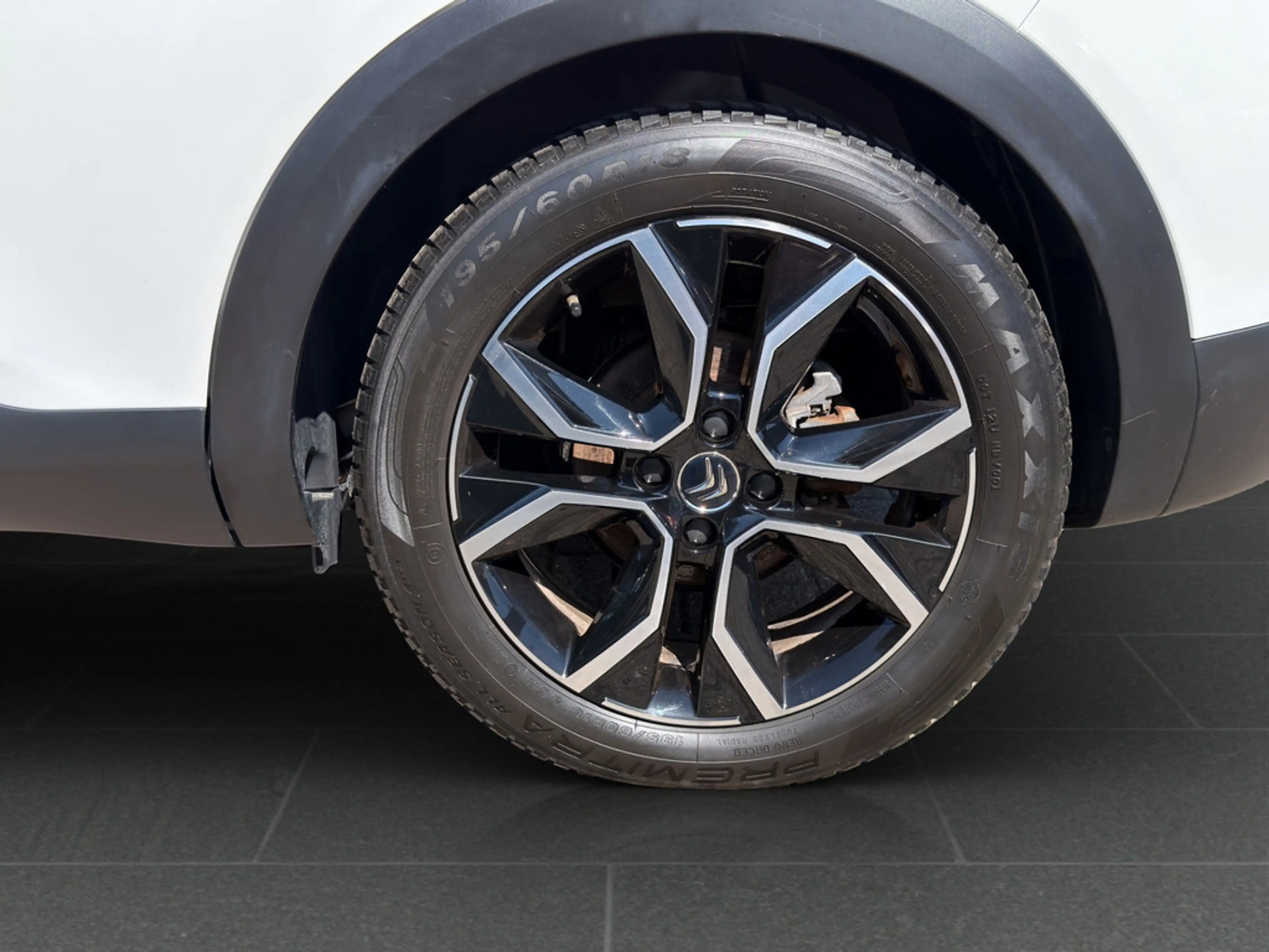 Citroen E-C4 Electric — photo 9