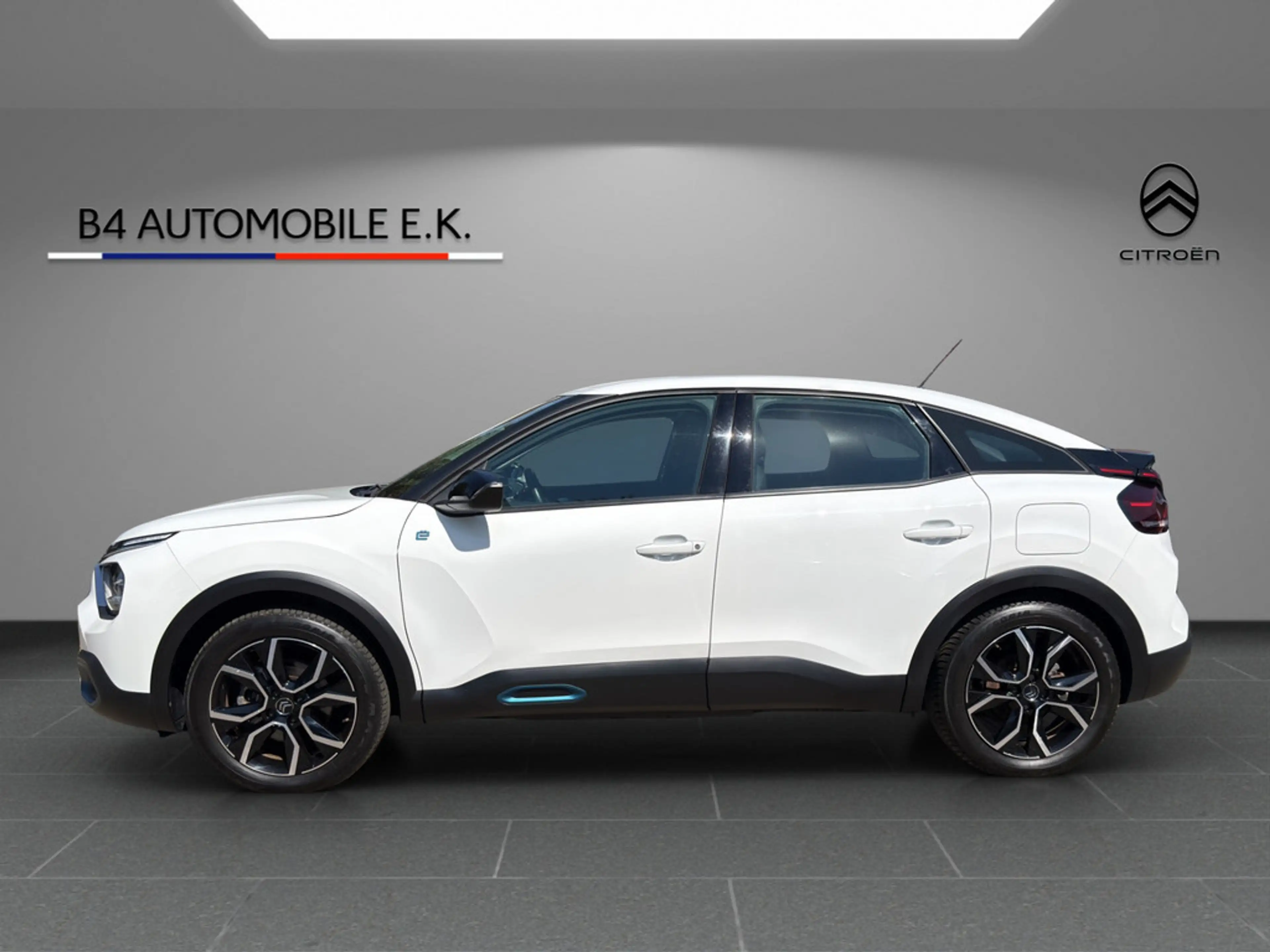 Citroen E-C4 Electric — photo 8
