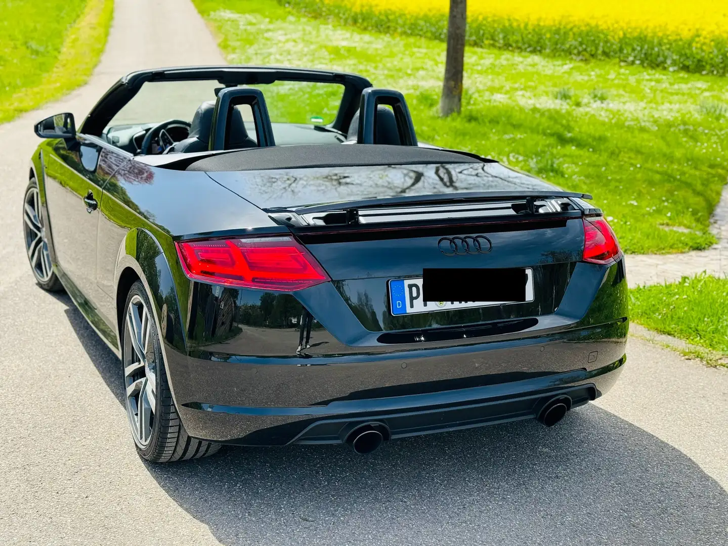 Audi TT TT Roadster 2.0 TFSI quattro Schwarz - 1