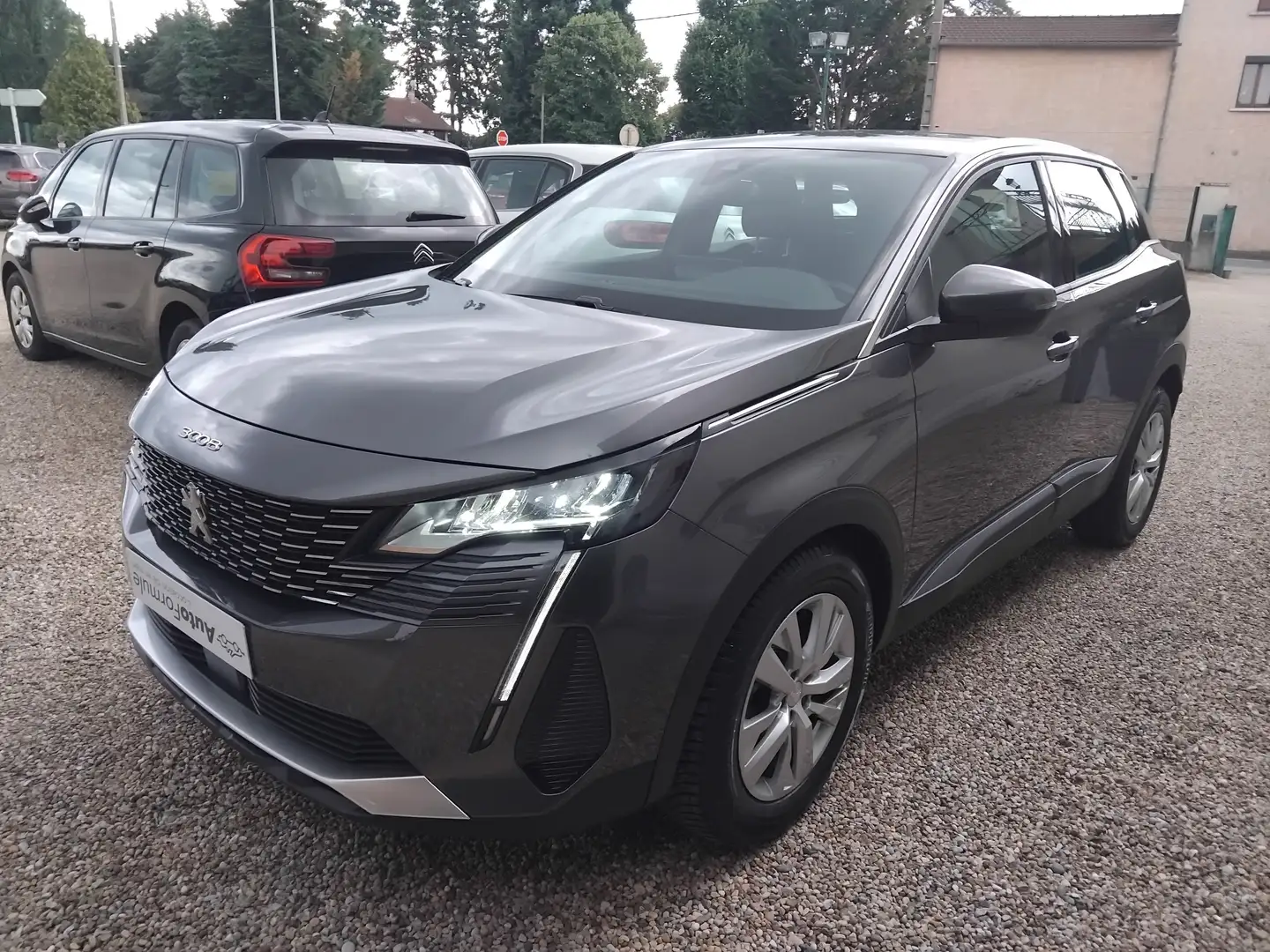 Peugeot 3008 1.5 BlueHDI 130ch Active Business Boite auto 2021 Grijs - 2