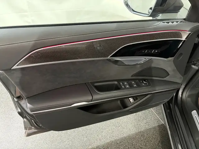 Audi A8 60 eTFSI quattro S-tronic S-line Ansicht 9