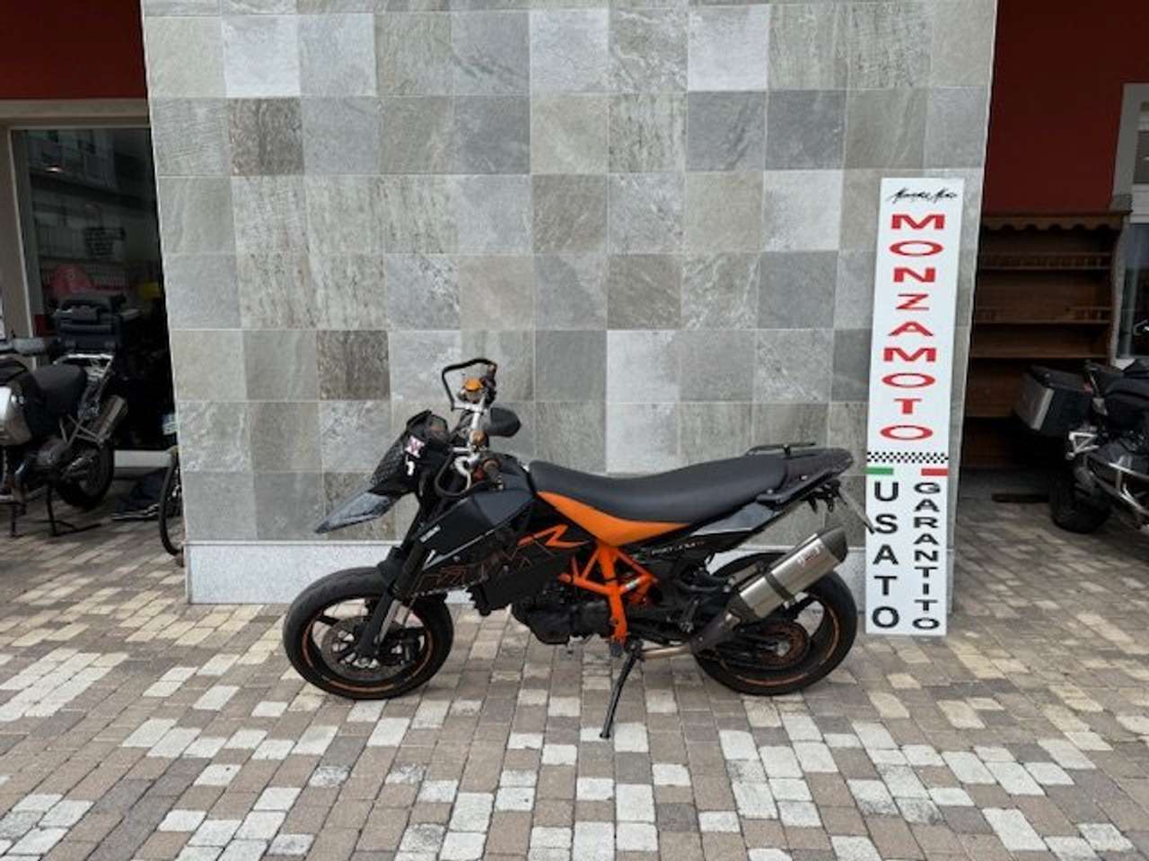 KTM 690 Supermoto prestige