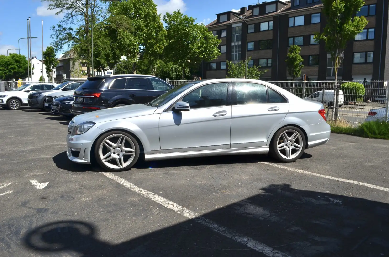 Mercedes-Benz C 220 CDI *AMG-PAKET* Silber - 2