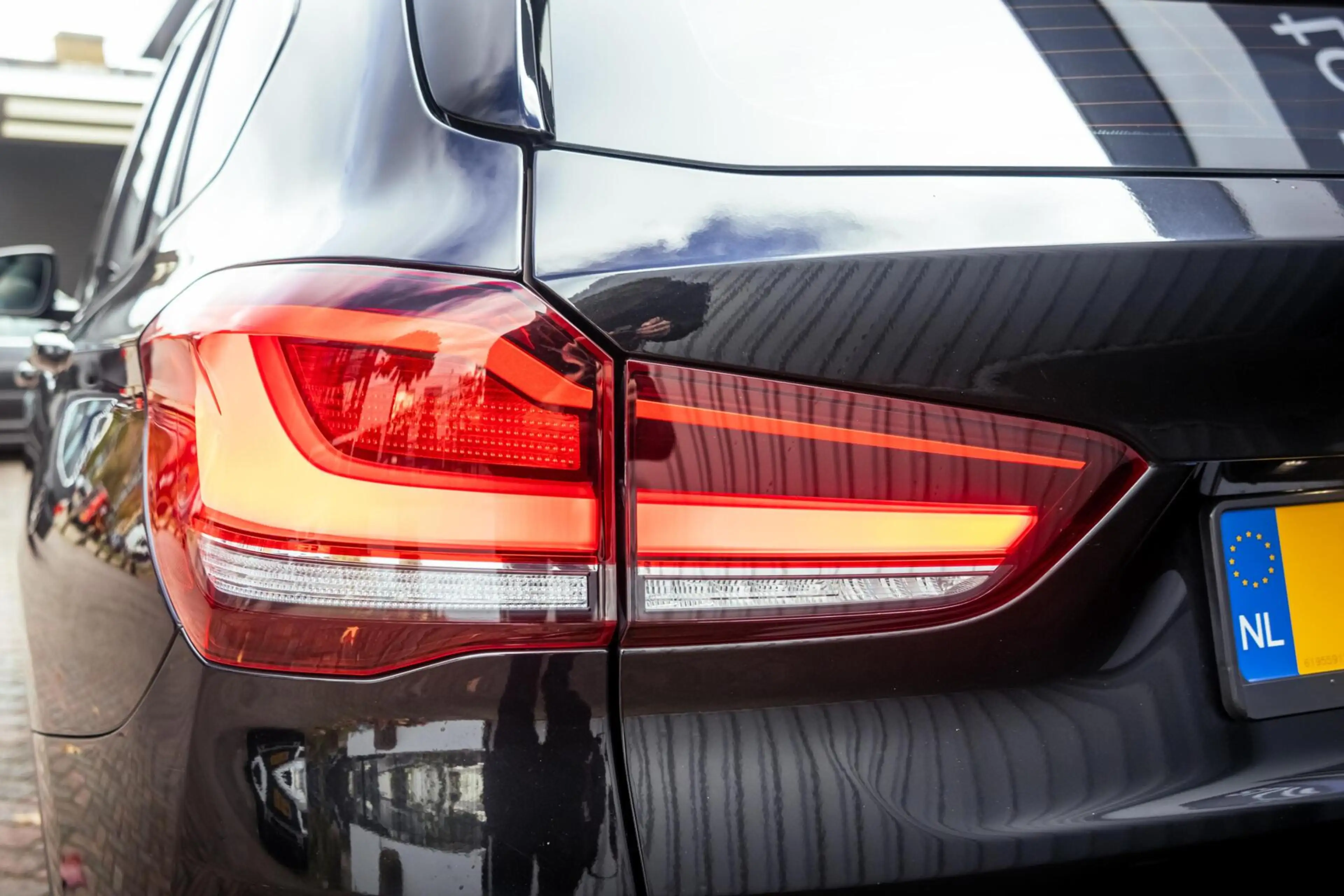 BMW X1 sDrive20i Xline|Pano|Trekhaak|HUD|Facelift|Camera| — photo 32