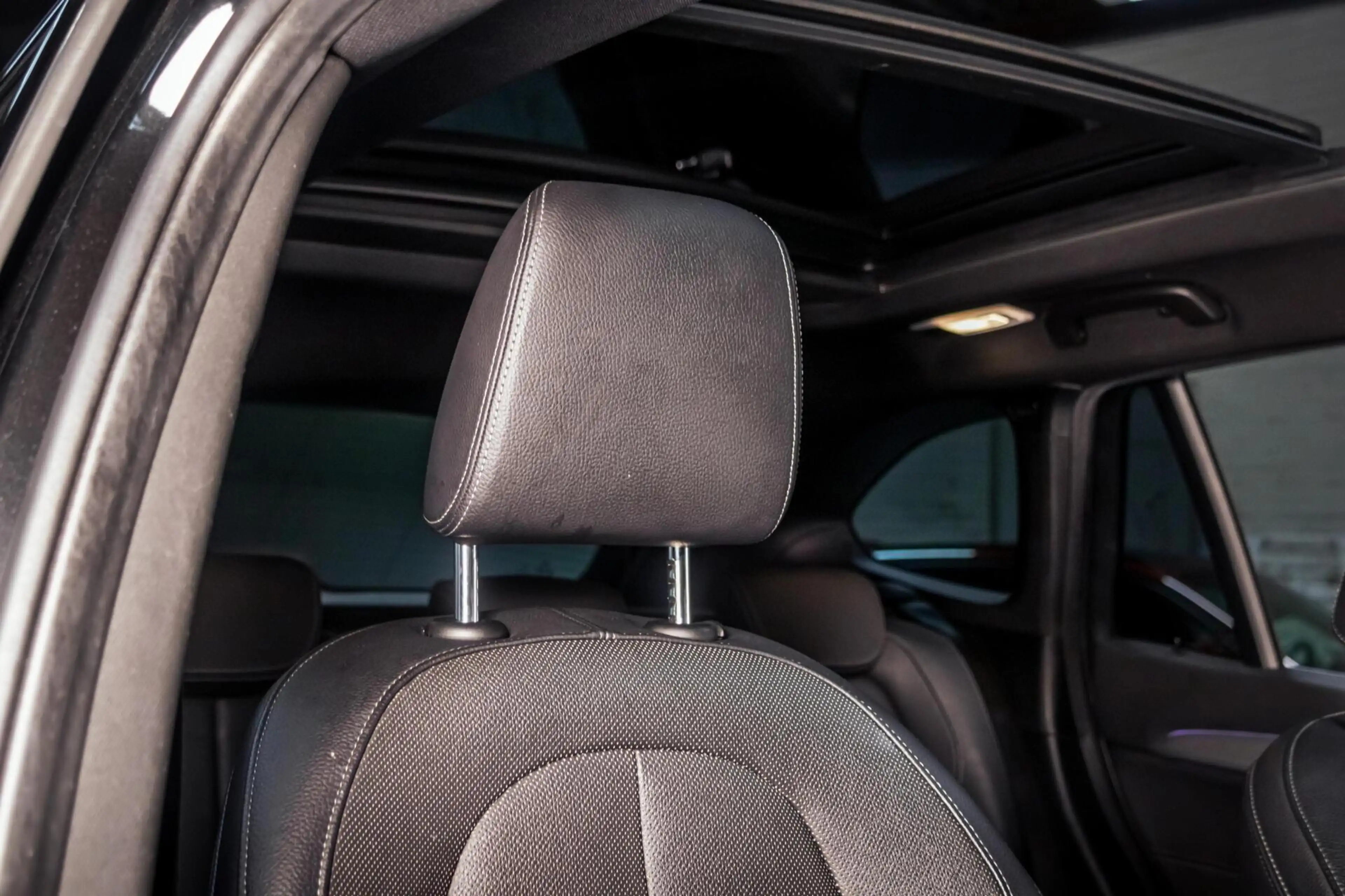 BMW X1 sDrive20i Xline|Pano|Trekhaak|HUD|Facelift|Camera| — photo 20