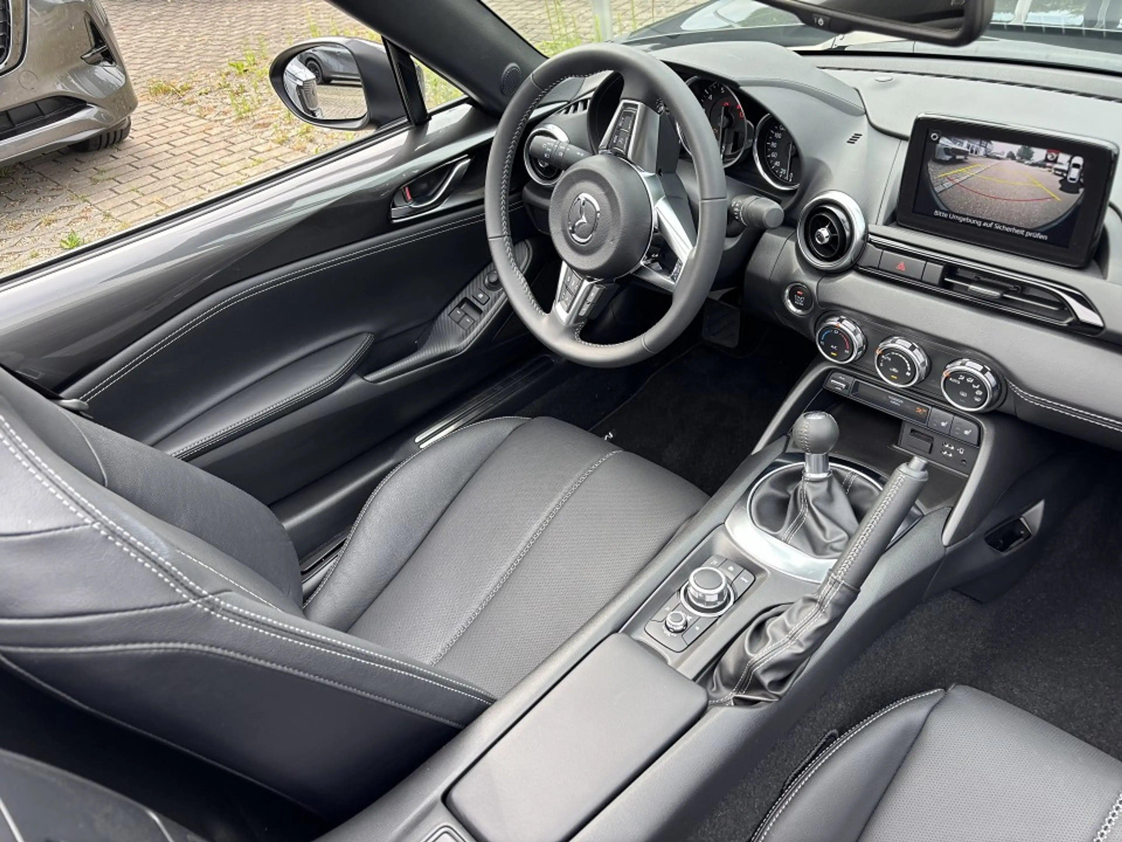 Mazda MX-5 RF SKYACTIV-G 132 EXCLUSIVE-LINE Driver Assistance — photo 13