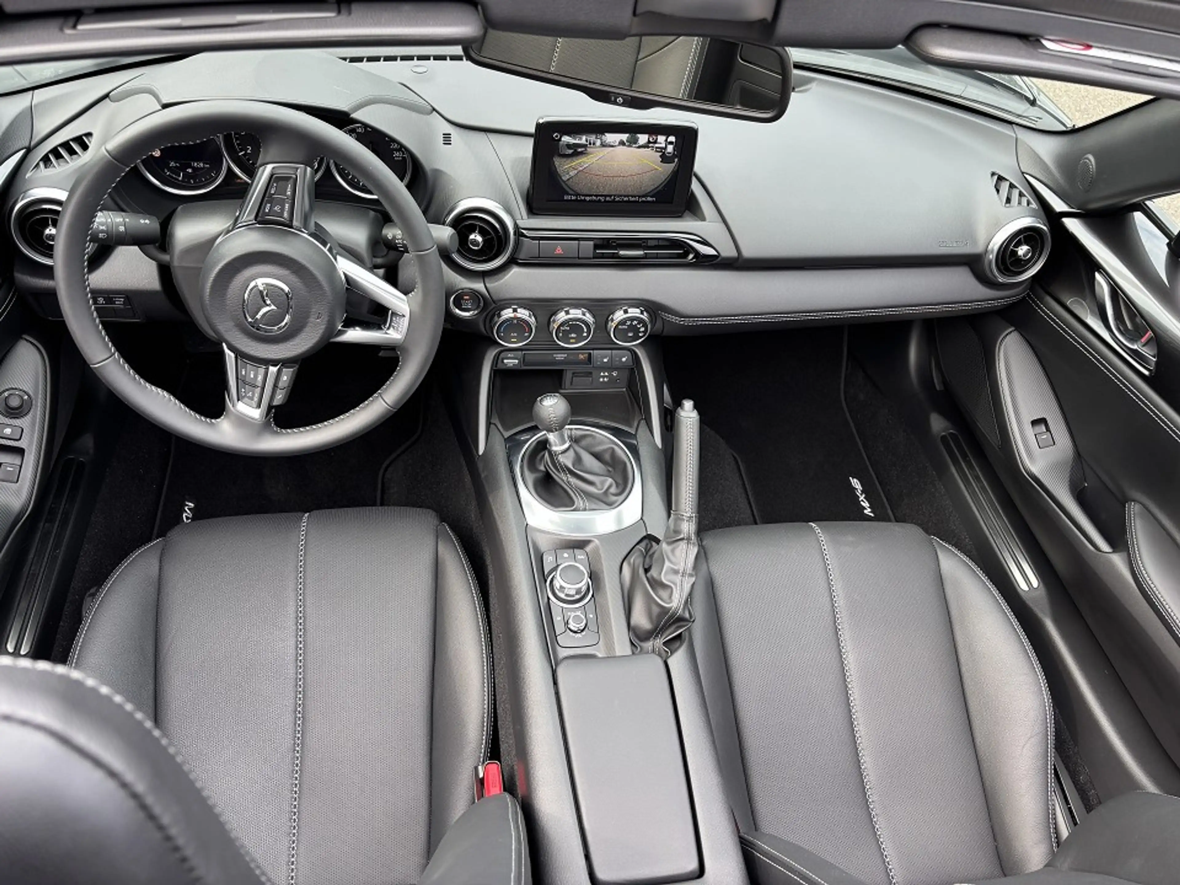 Mazda MX-5 RF SKYACTIV-G 132 EXCLUSIVE-LINE Driver Assistance — photo 12