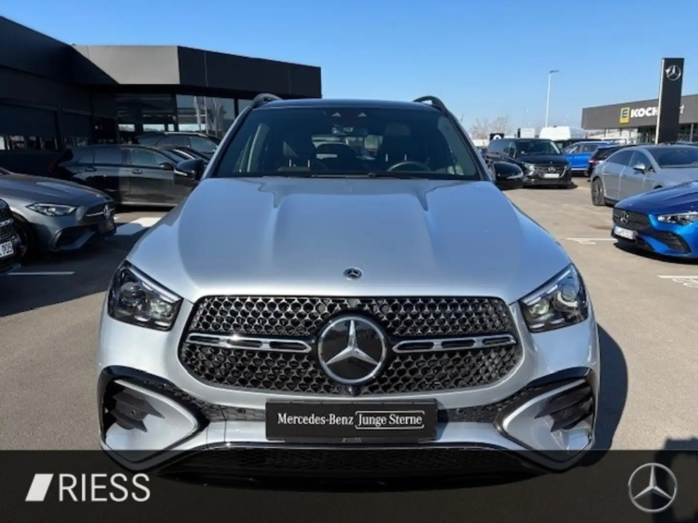 Mercedes-Benz GLE 450 4MATIC AMG Sport Night Distr Pano AHK Mopf Argintiu - 2