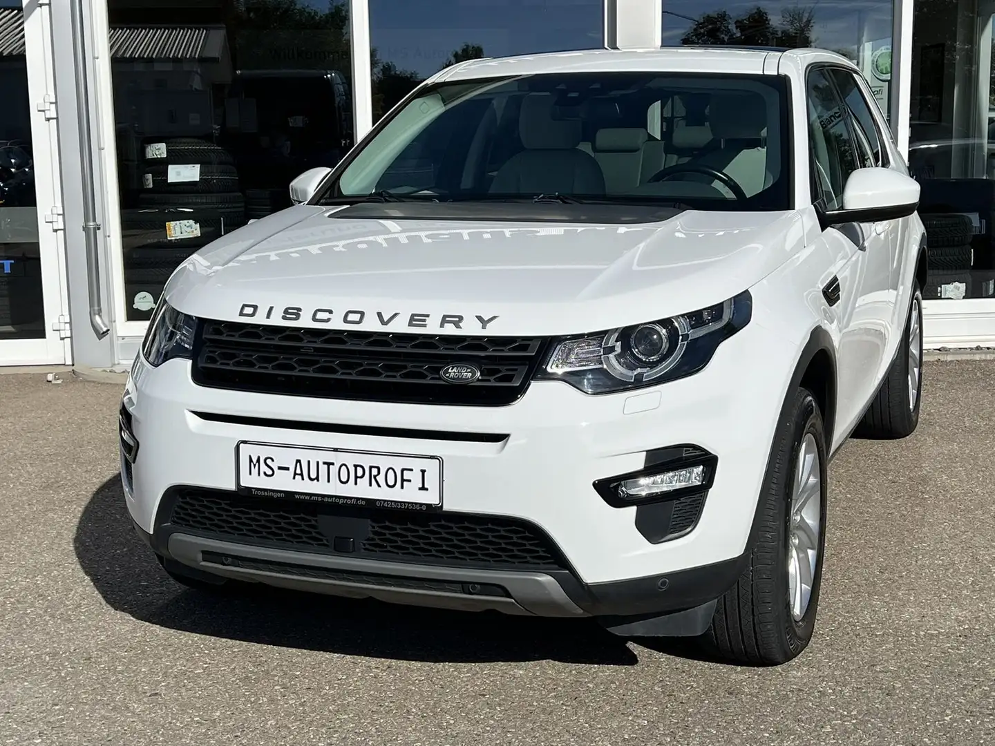Land Rover Discovery Sport 2.0 TD4 AWD SE Pano Navi ACC Led Weiß - 2