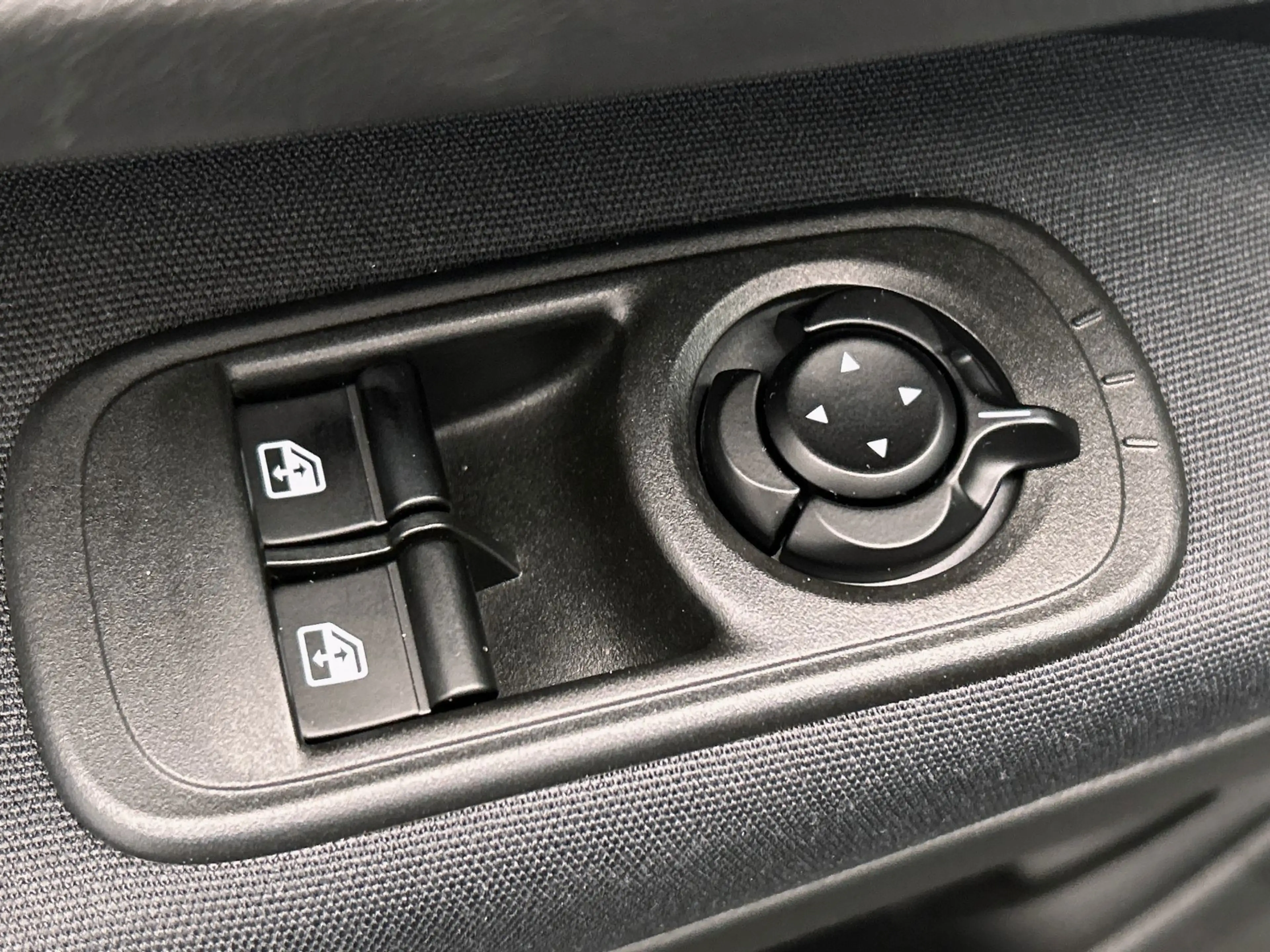 Fiat 500e Icon 24 kWh | Apple/Carplay | Climate/Control | Cr — photo 30