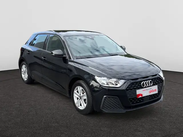 Audi A1 view 4