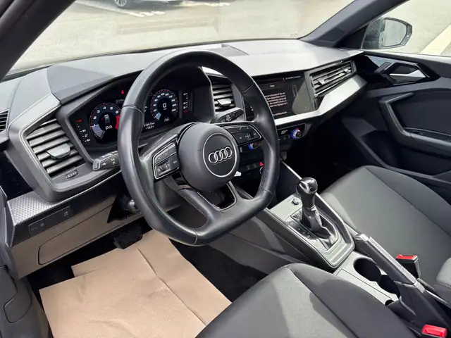 Audi A1 view 12