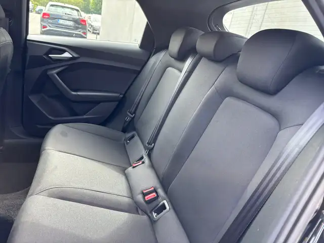Audi A1 view 13