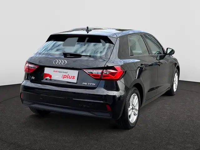 Audi A1 view 5
