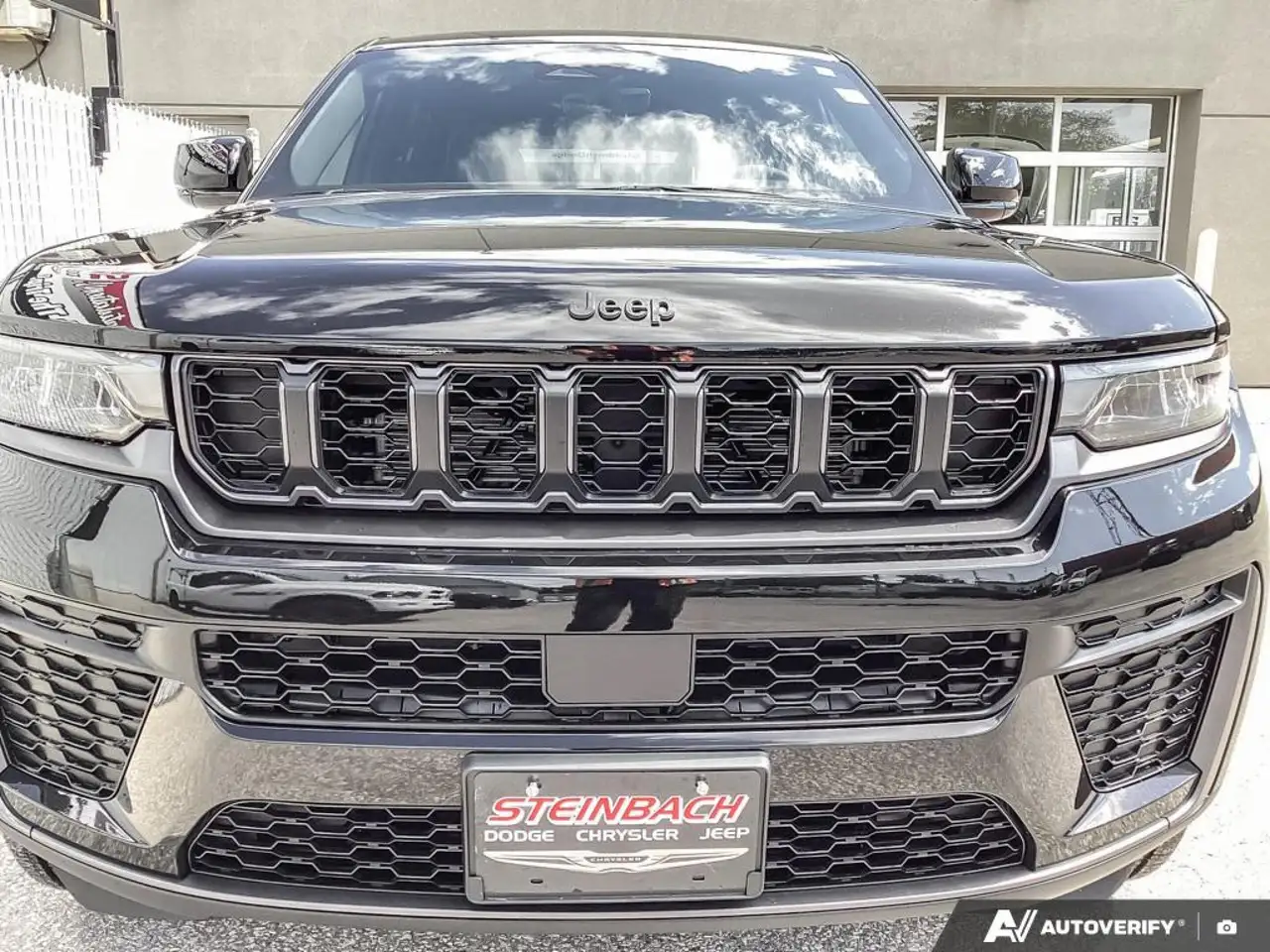 Jeep Grand Cherokee photo Jeep Grand Cherokee