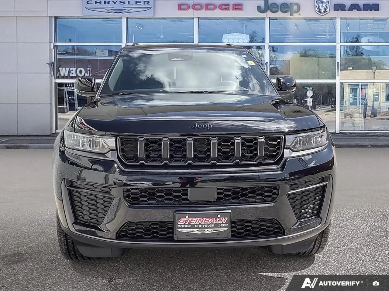 Jeep Grand Cherokee photo Jeep Grand Cherokee