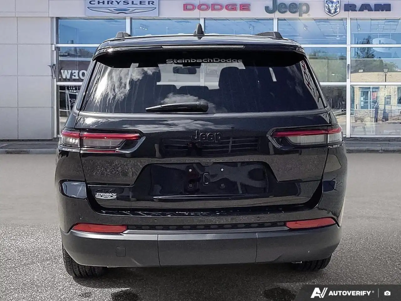 Jeep Grand Cherokee photo Jeep Grand Cherokee