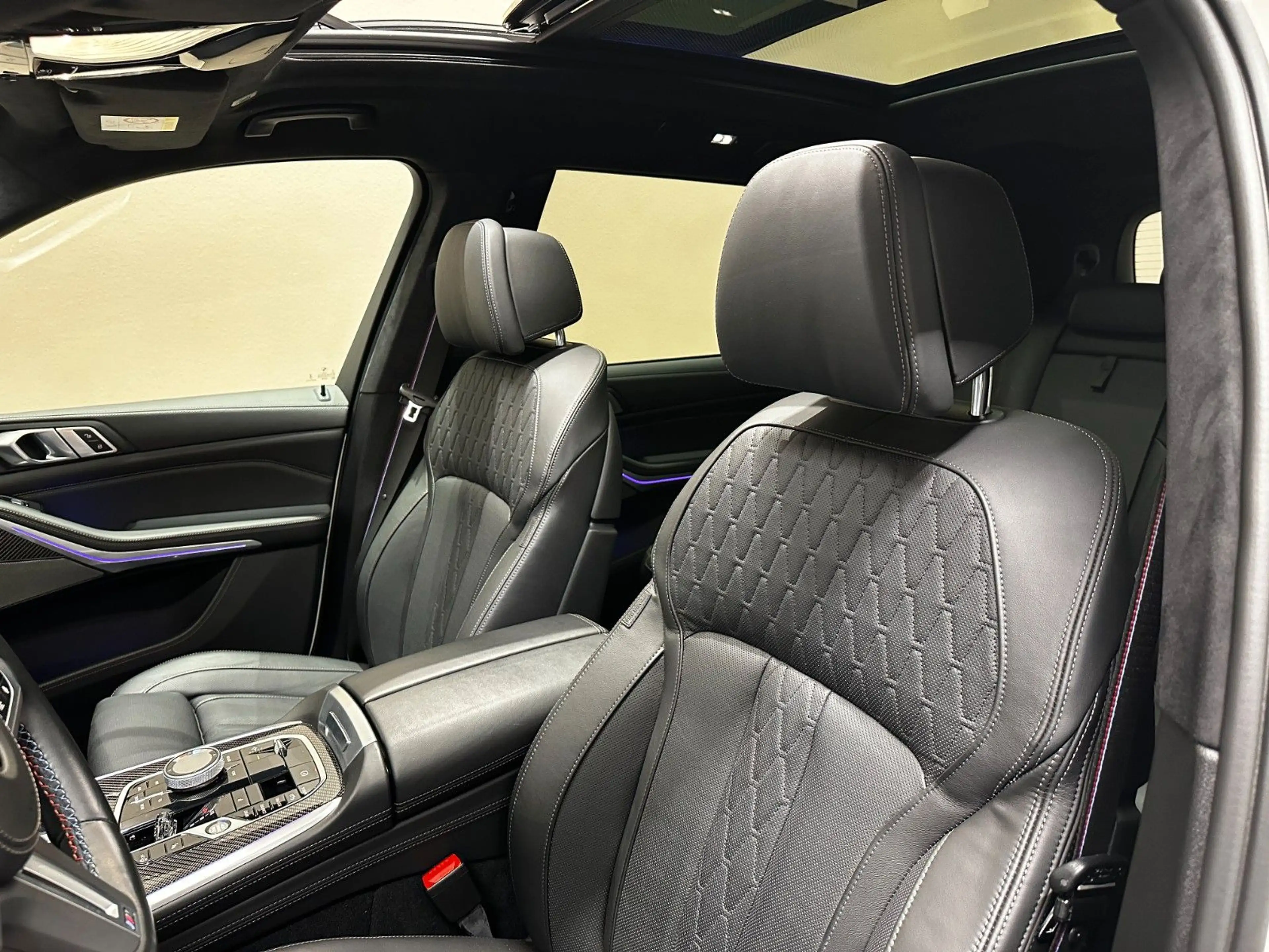 BMW X7 M60 i *AERODYNAMIK*SKY LOUNGE*AHK*EXKLUSIVE* — photo 15