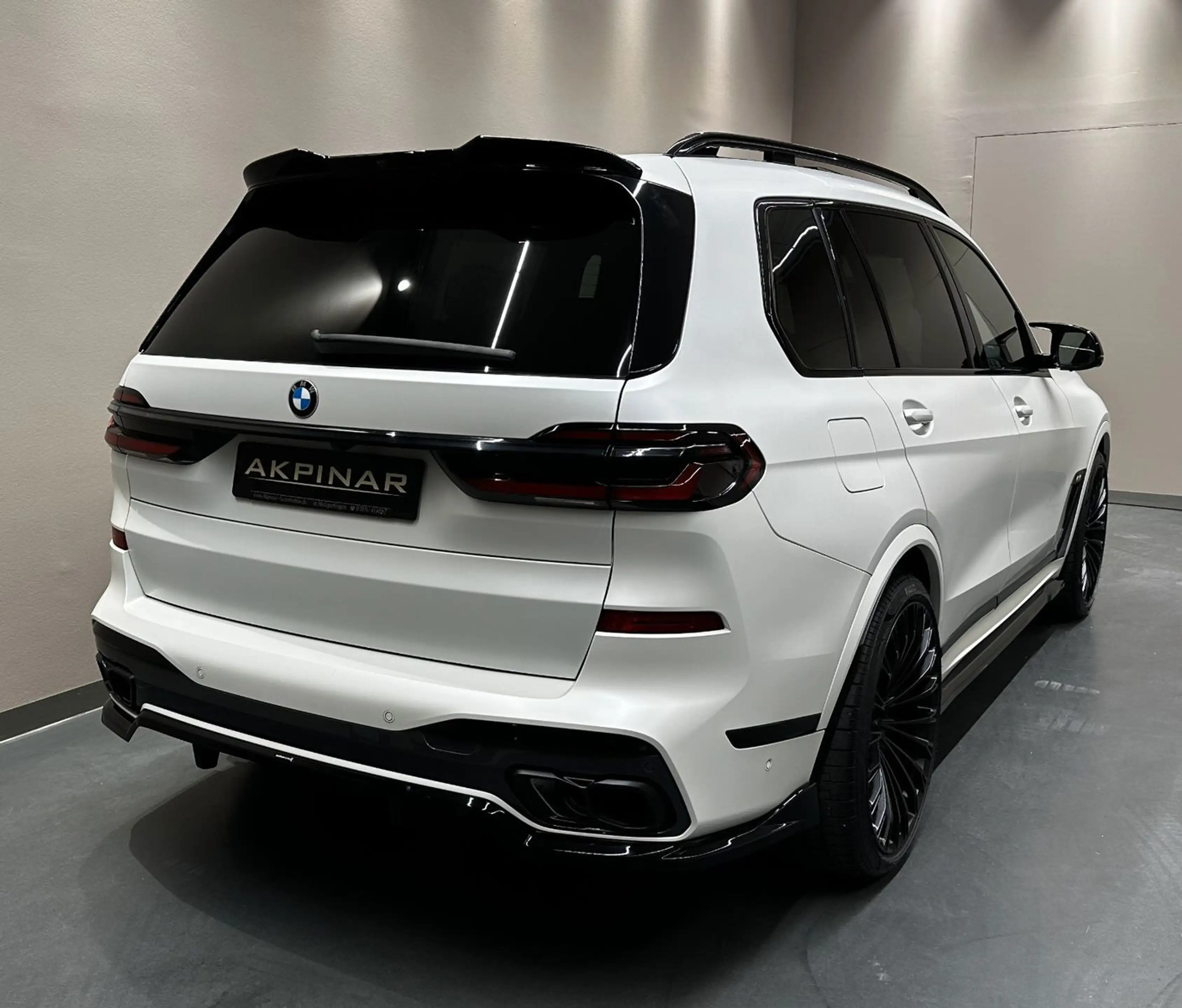 BMW X7 M60 i *AERODYNAMIK*SKY LOUNGE*AHK*EXKLUSIVE* — photo 10