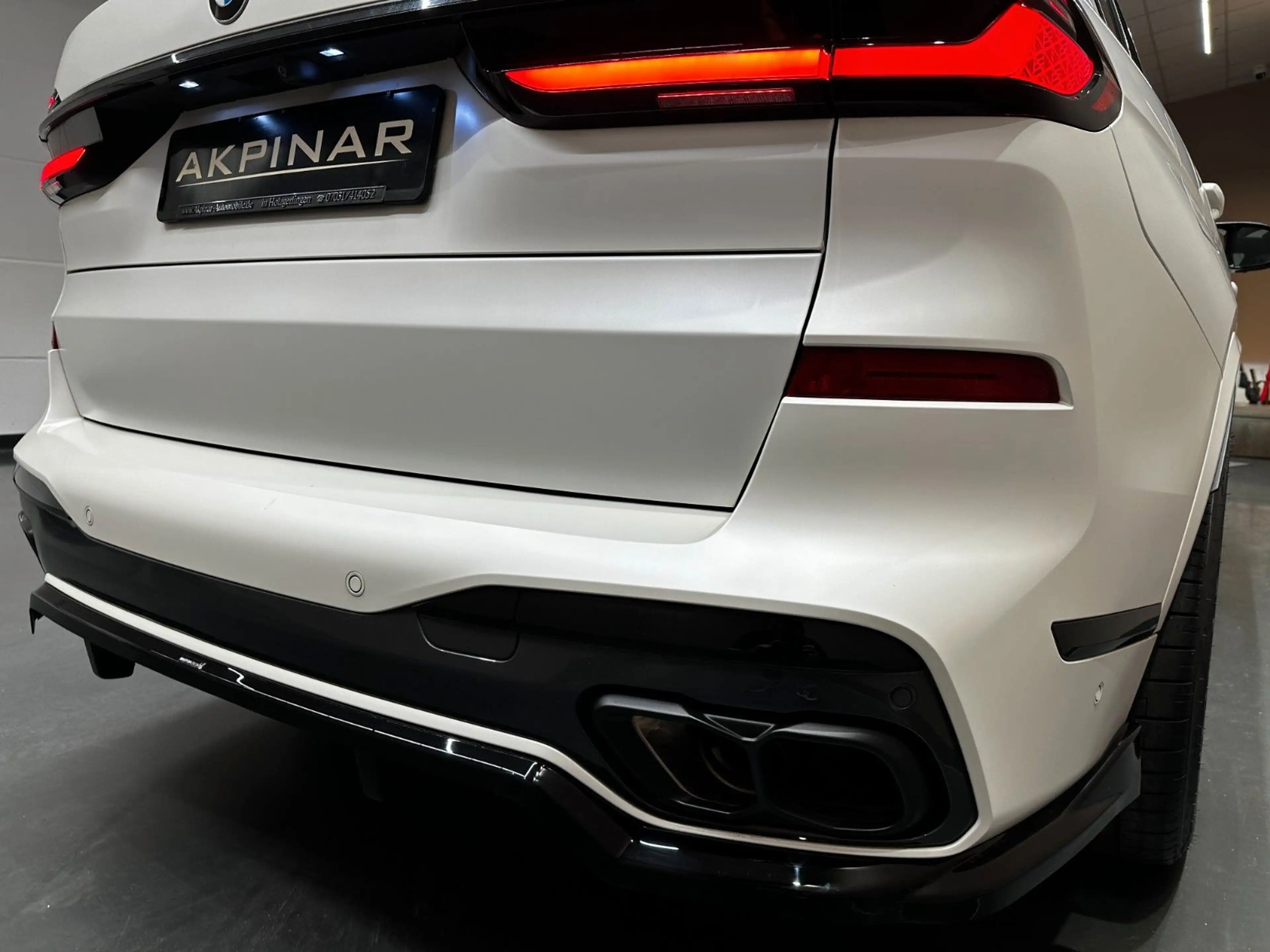 BMW X7 M60 i *AERODYNAMIK*SKY LOUNGE*AHK*EXKLUSIVE* — photo 9