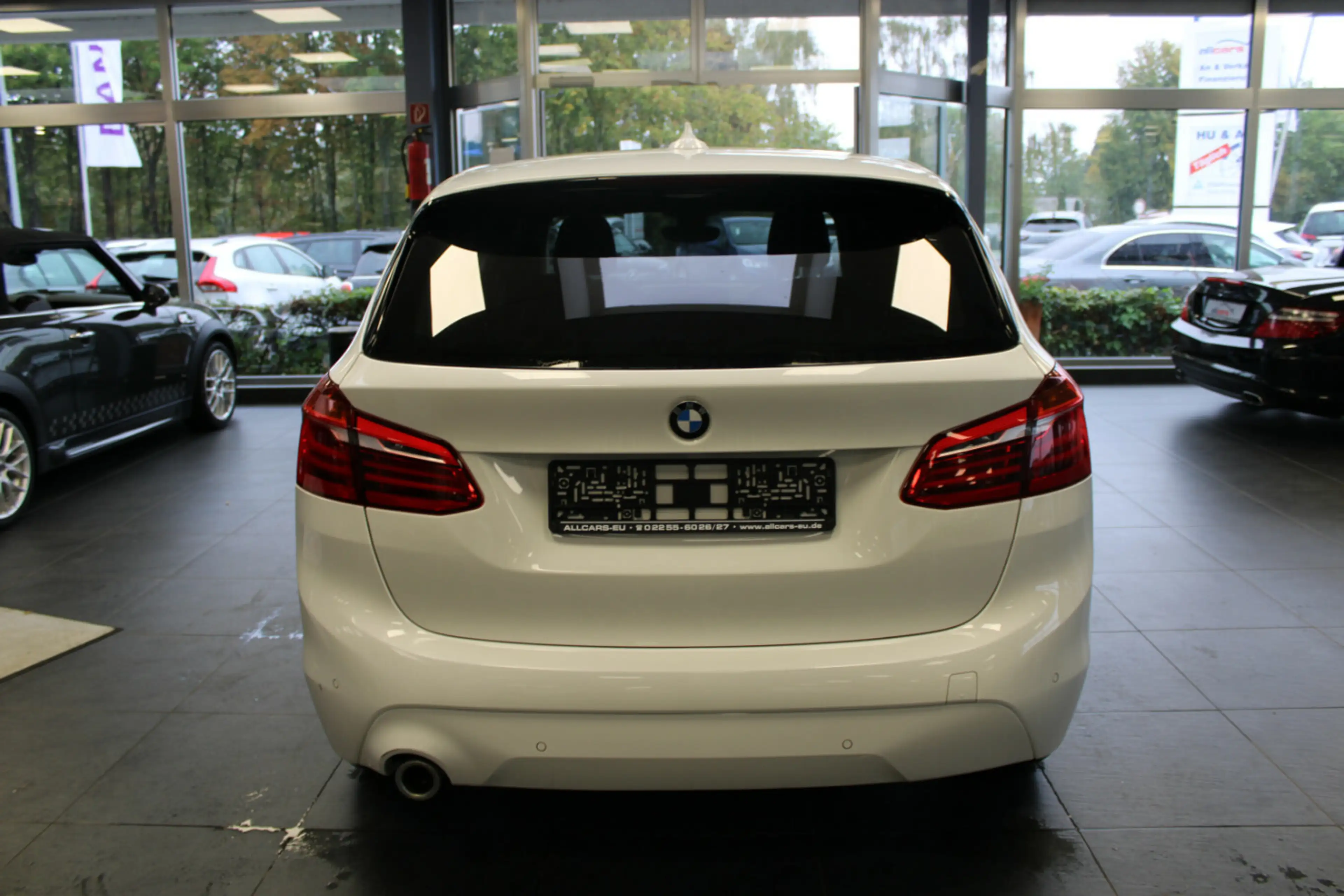 BMW 216 - Navi - SHZ - PDC - 1.HAND - — photo 5