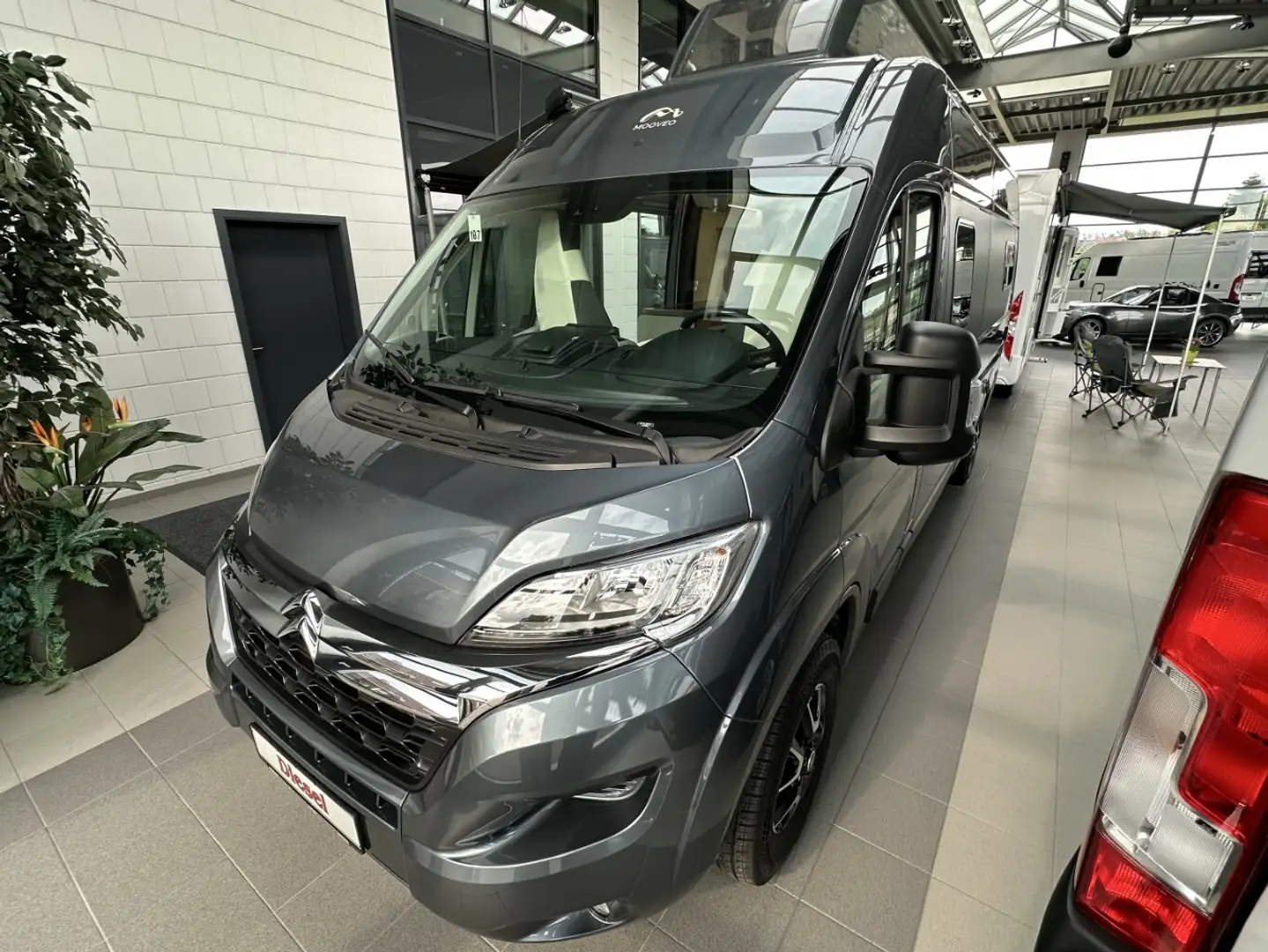 Mooveo VAN 60 EB +AHK+Einzelbett+SAT/TV+Solar+Fahrradträg Grigio - 2