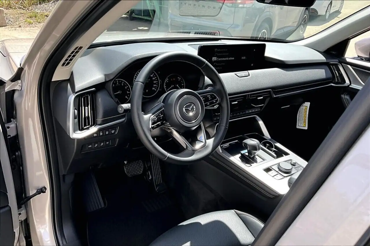 Mazda CX-90 photo Mazda CX-90